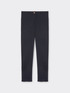 Pantalon slim en jersey image number 4