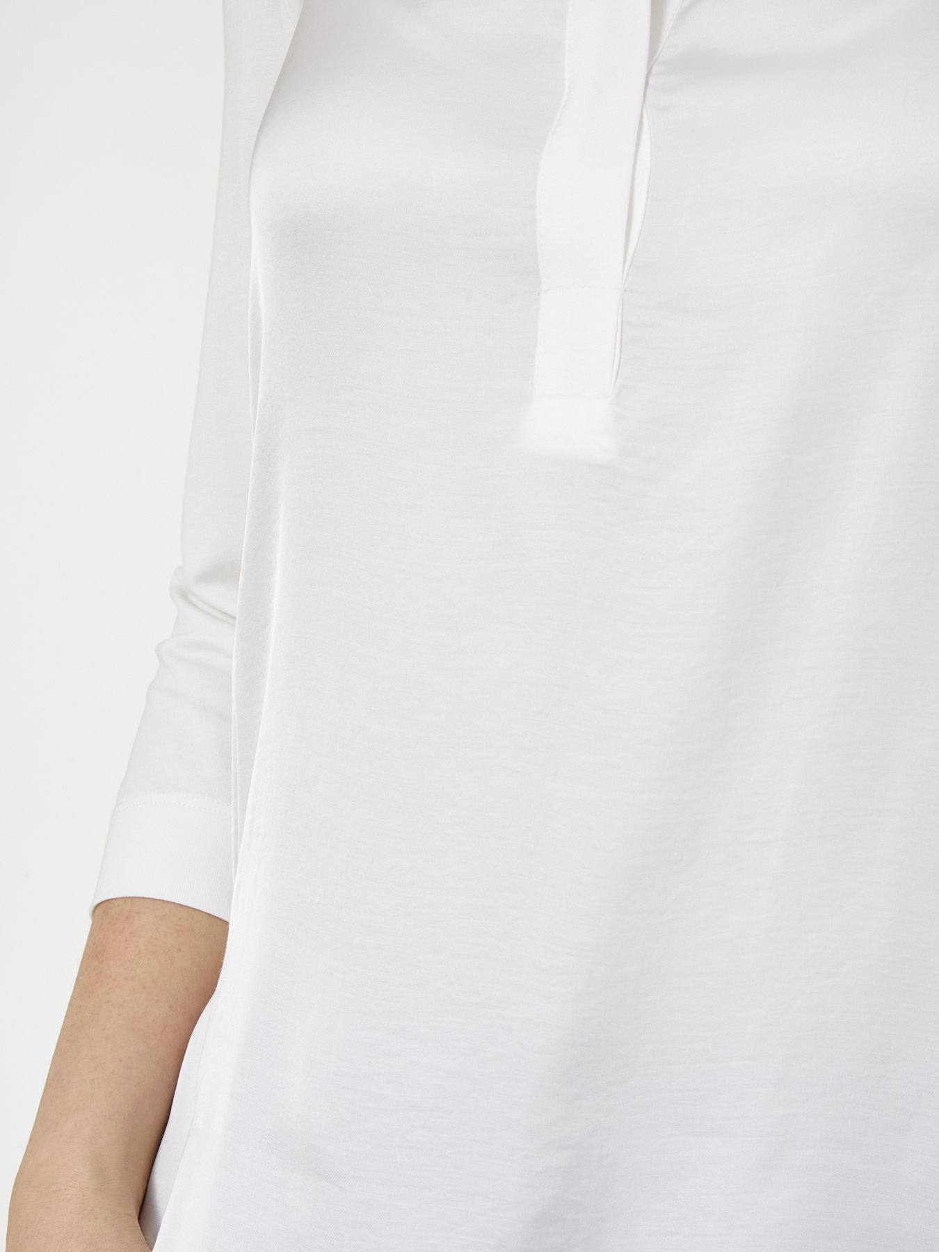 T-SHIRT EM MATERIAL DUPLO UNIDO - TECIDO VERDE image number 3