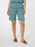 Pantalones cortos con estampado geométrico image number 2