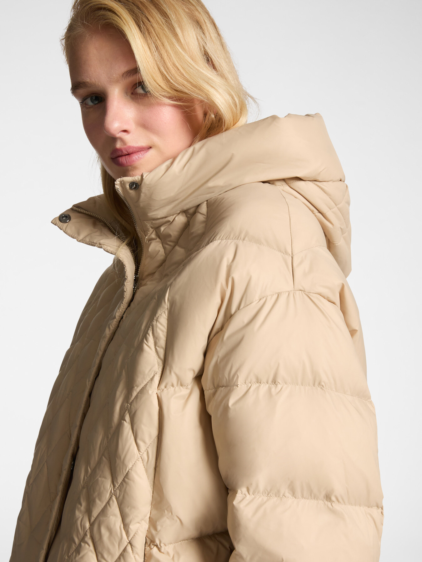 Doudoune oversize en nylon recycl&eacute; image number 3