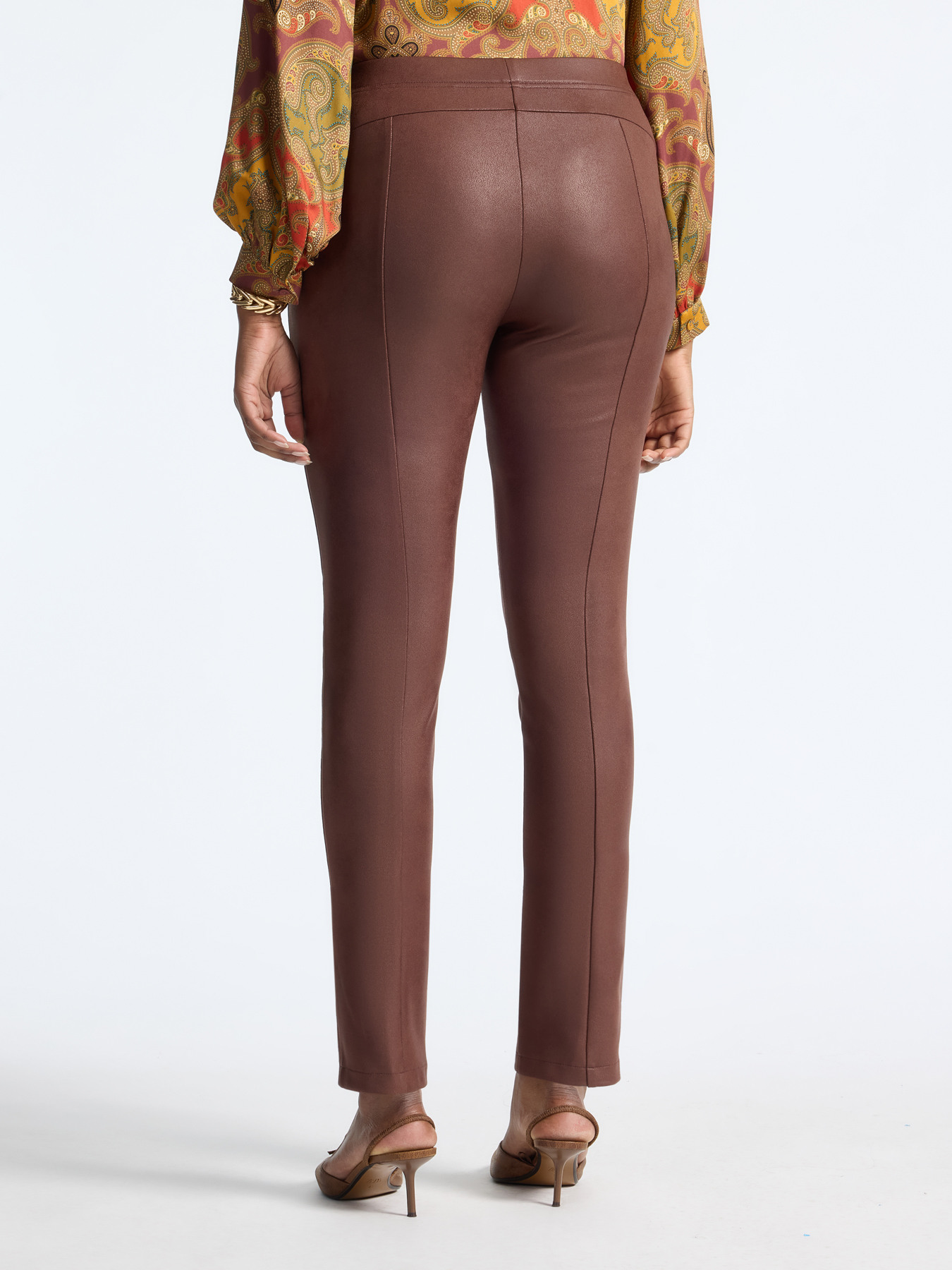 Pantaloni slim in tessuto spalmato image number 1