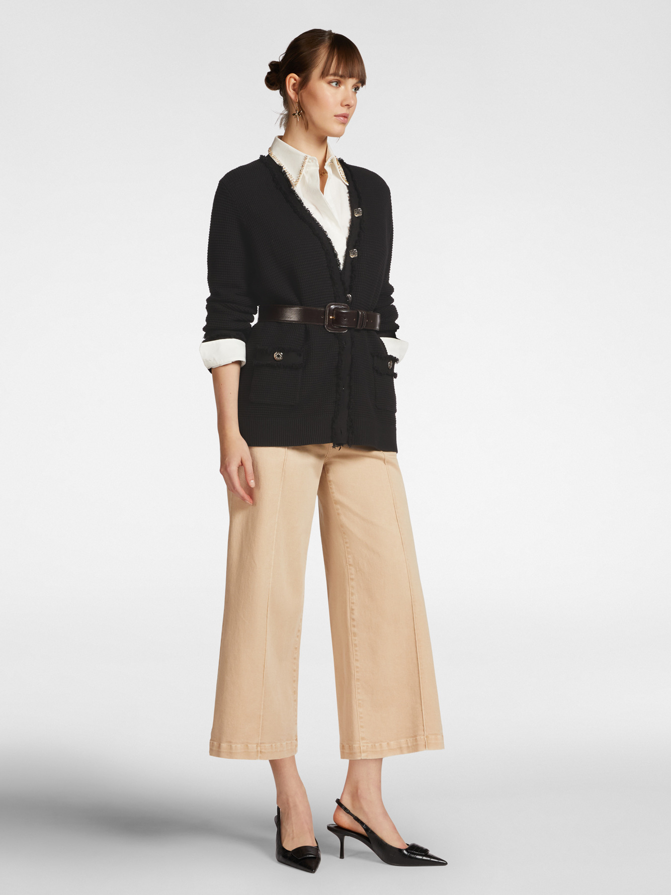 Long cardigan with fringes and buttons image number 8