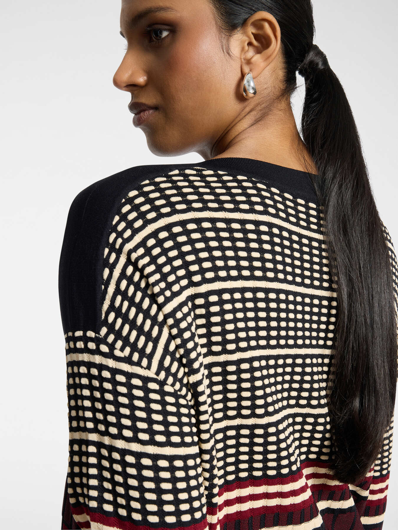 Jacquard-Strickpullover mit U-Boot-Ausschnitt image number 3