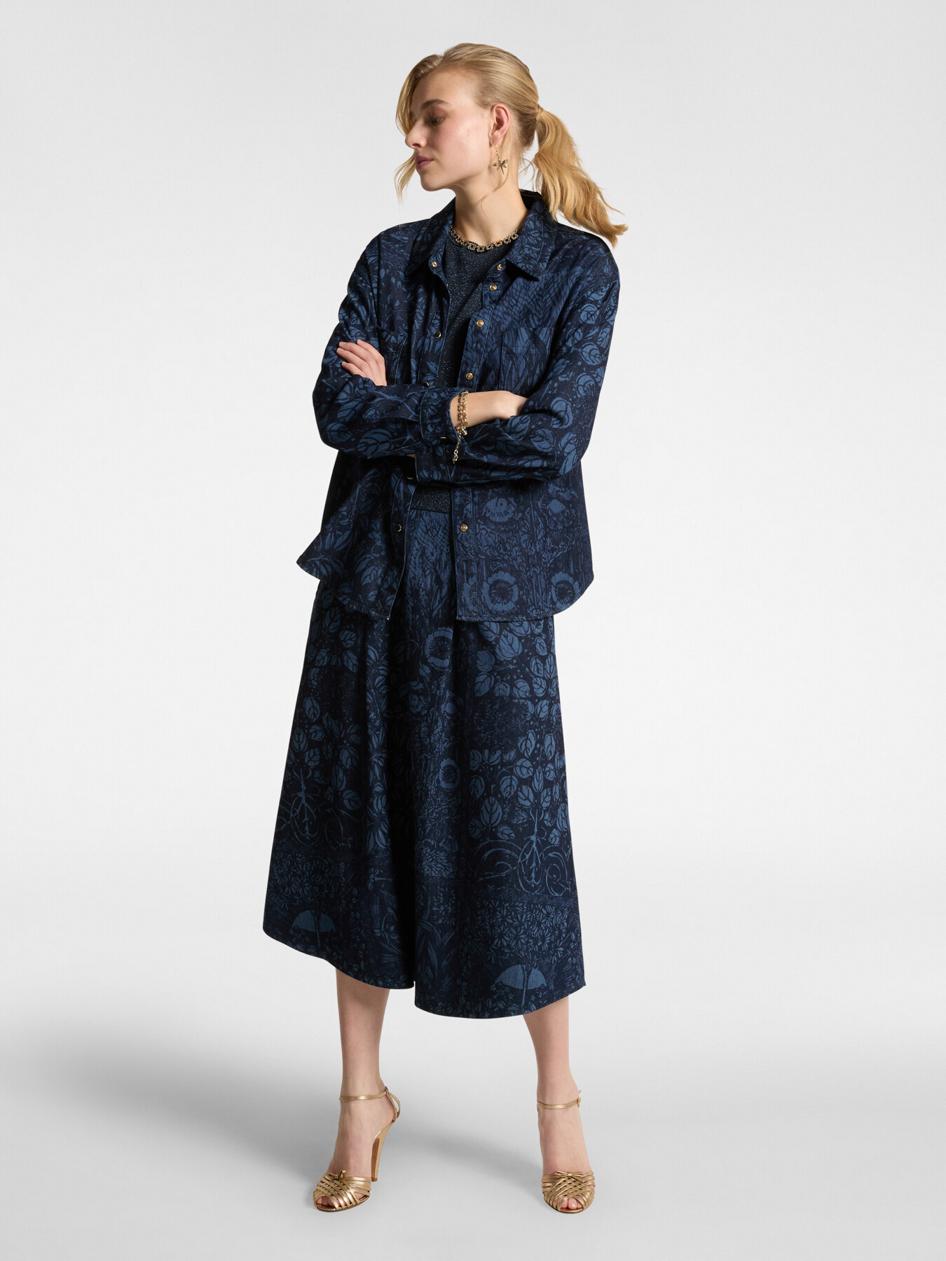 Midi-Rock aus gelasertem Denim image number 0