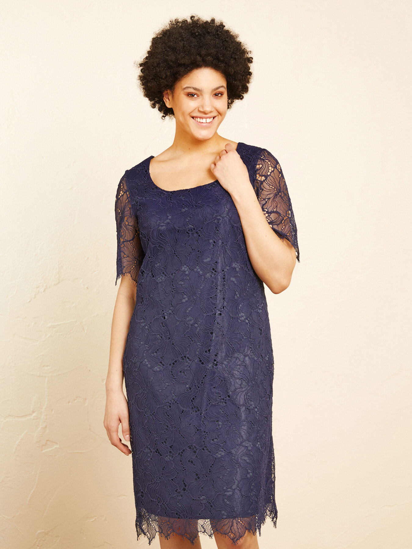 Abito elegante in pizzo image number 3