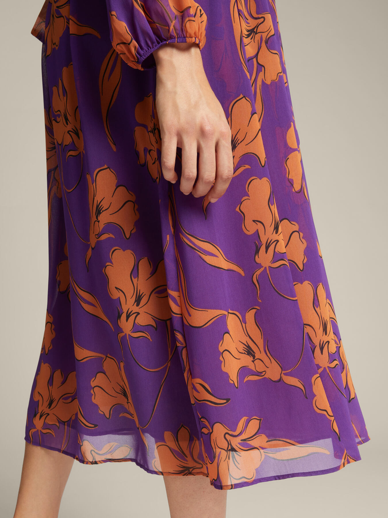 Abito in georgette stampata image number 5