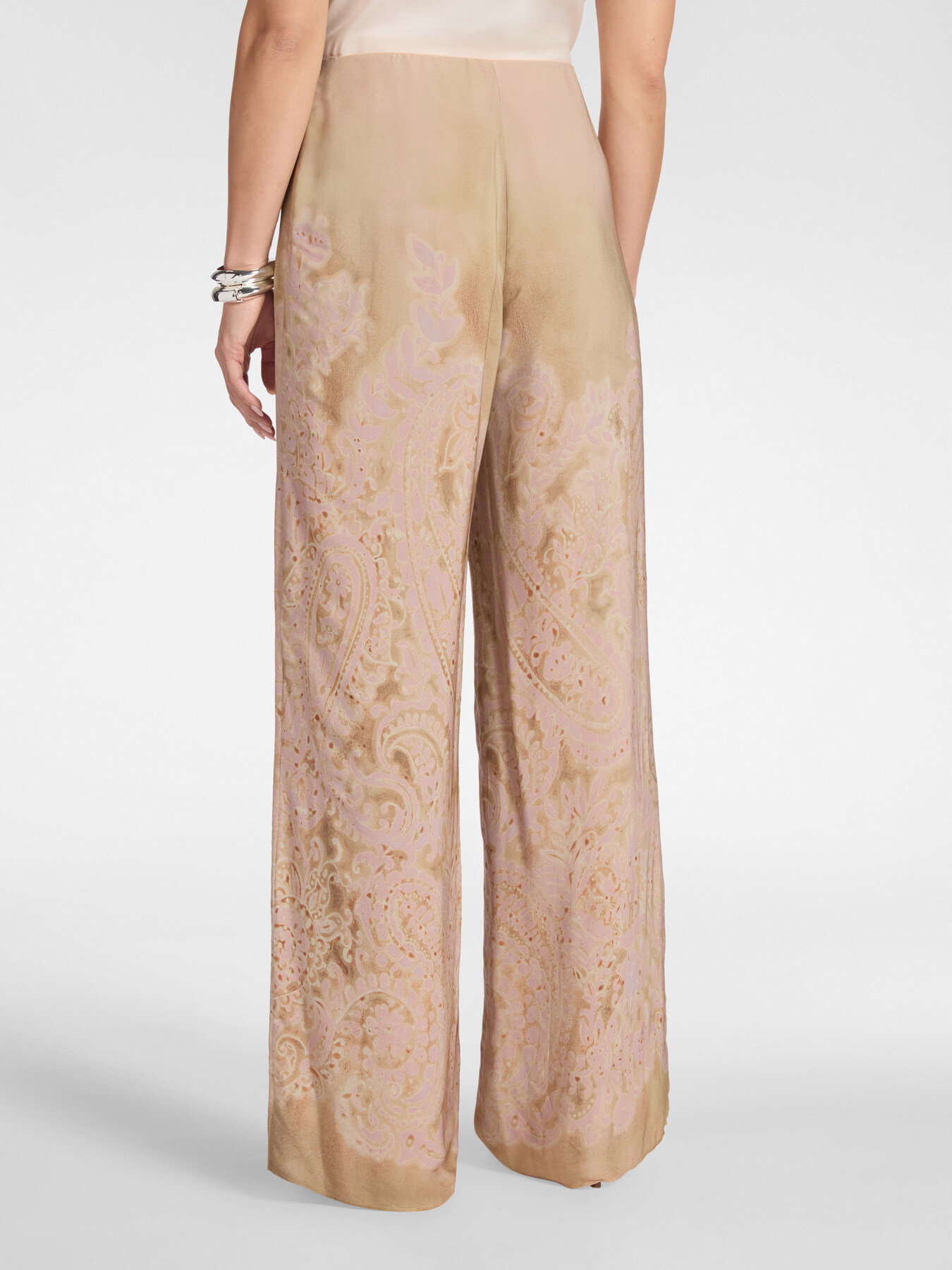 Pantalones rectos estampados image number 1