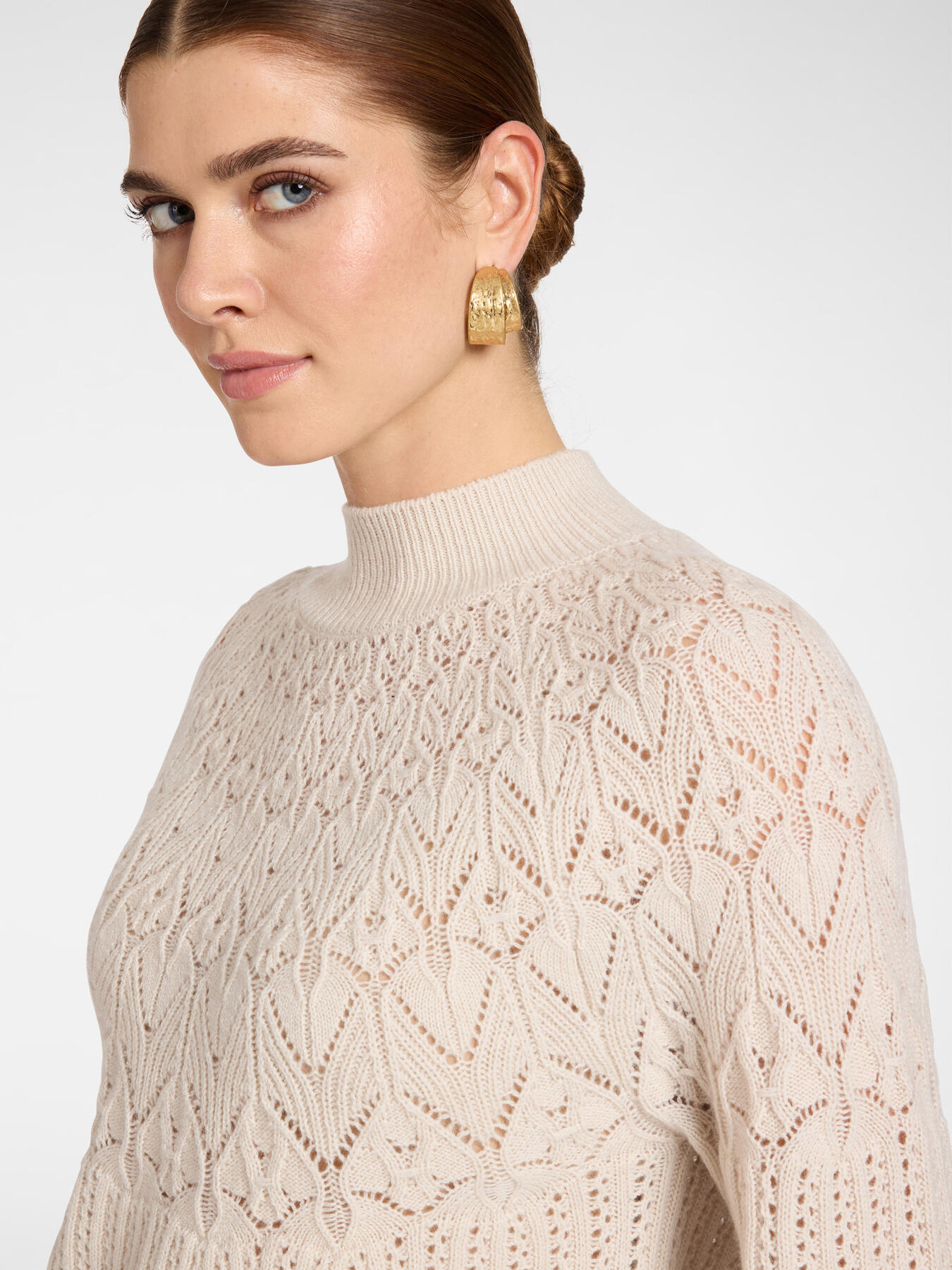 Durchbrochener Pullover aus reiner Wolle image number 3