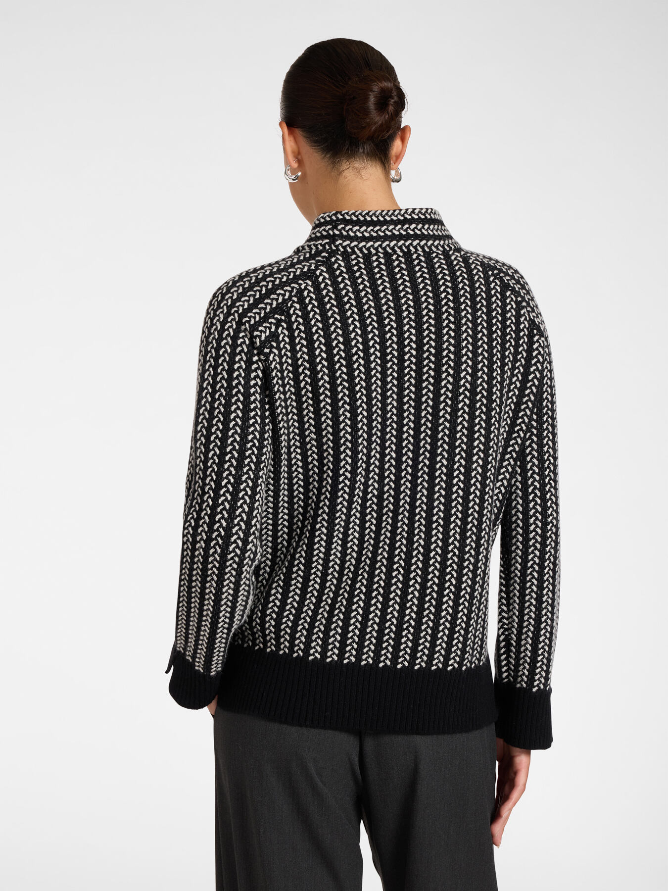 Pure wool cable knit sweater image number 1