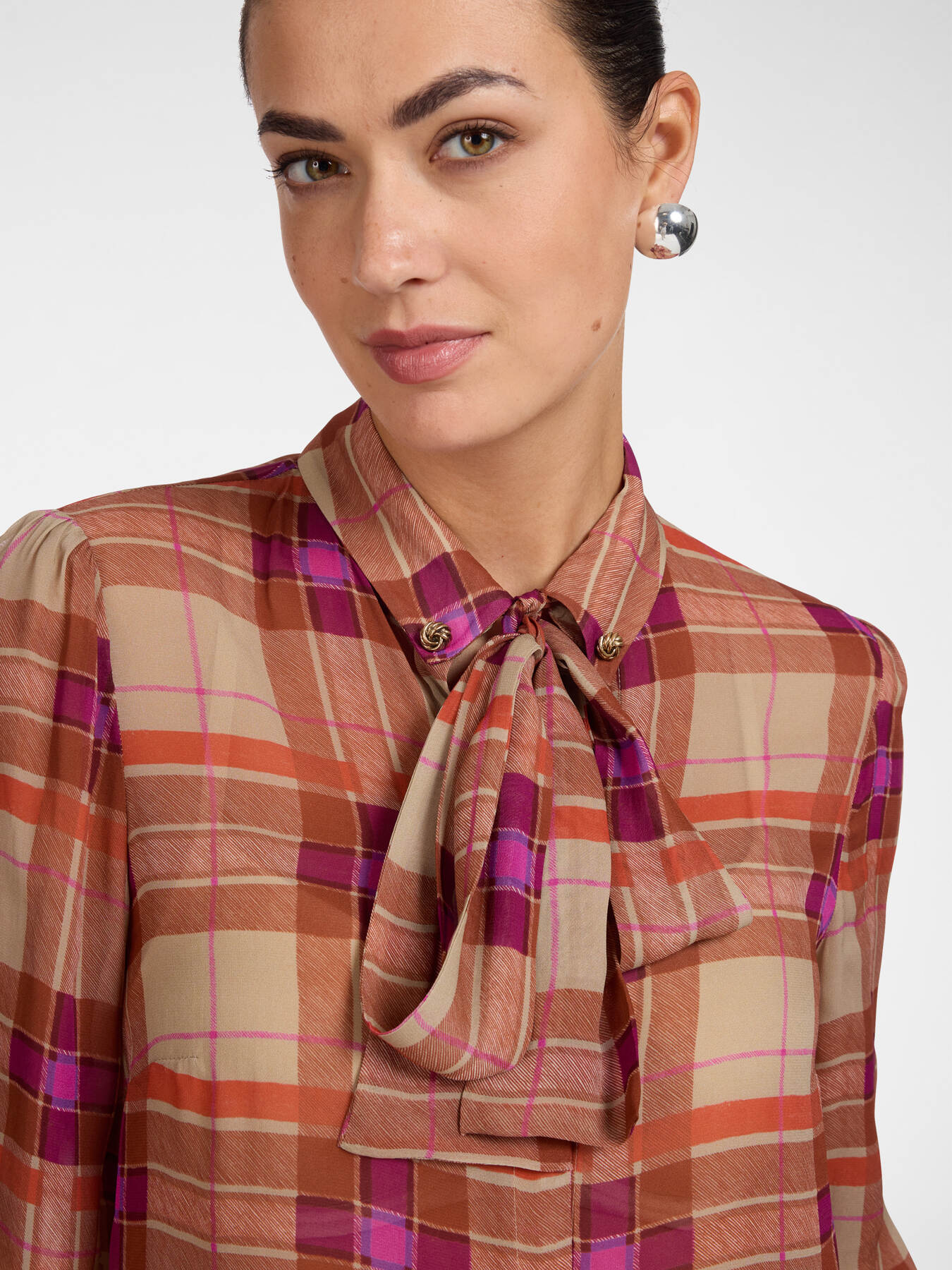 Camisa de georgette estampada con faj&iacute;n image number 3