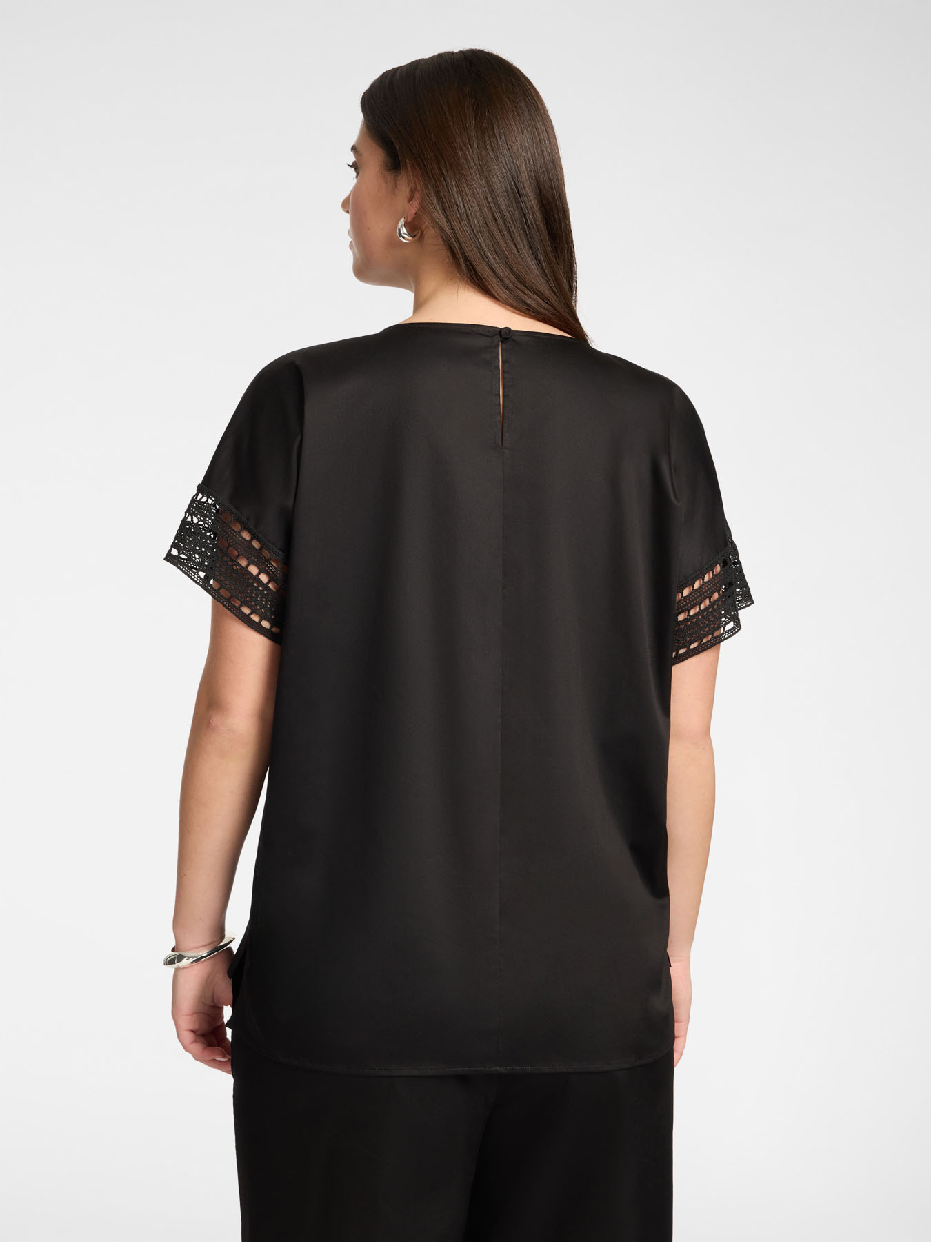 Blouse avec bordures en dentelle image number 1