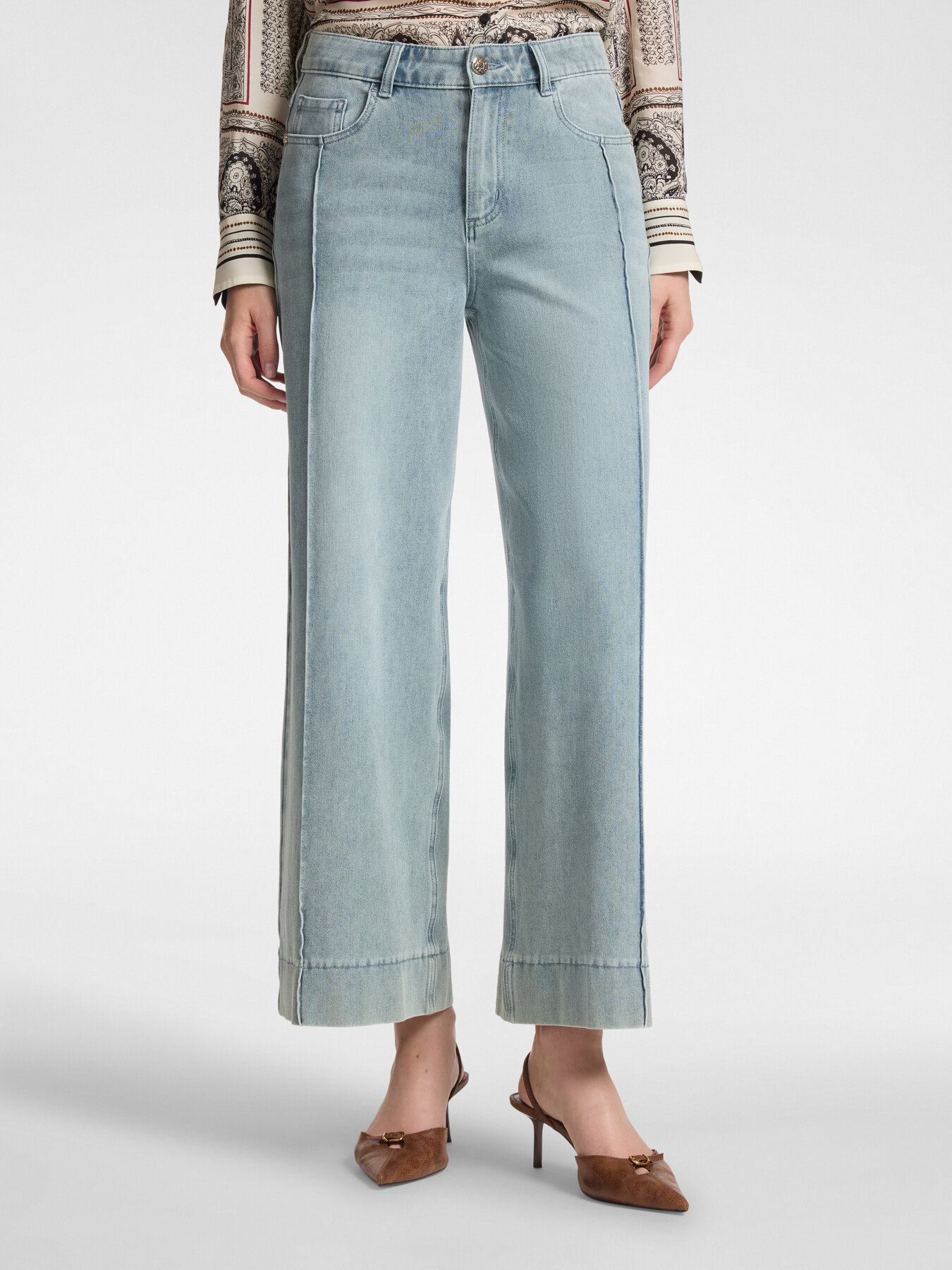 Jeans washed wide leg image number 2