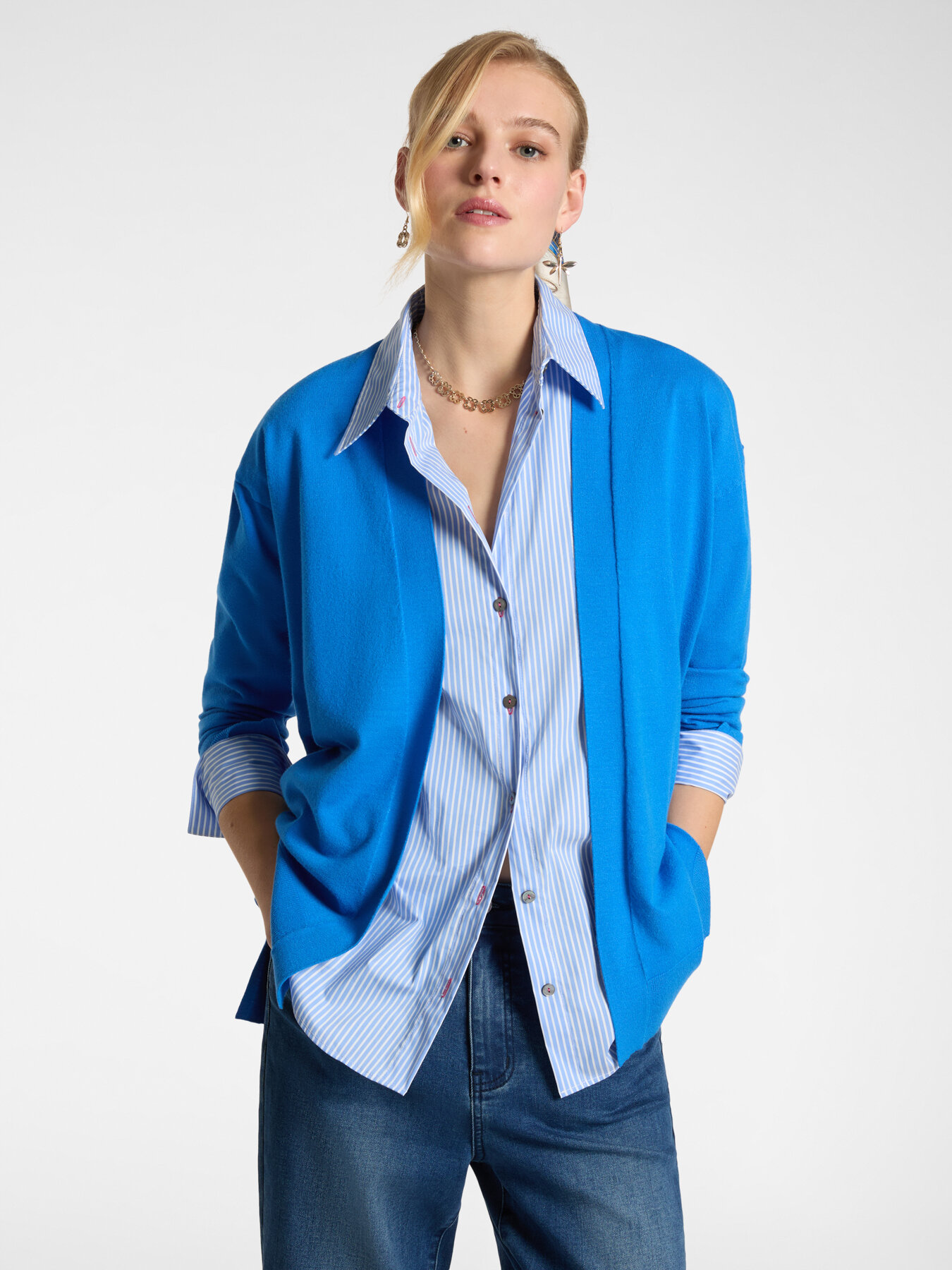Long cardigan open at the front image number 0