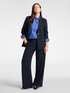 Blazer en cr&ecirc;pe avec bouton Monogram image number 2