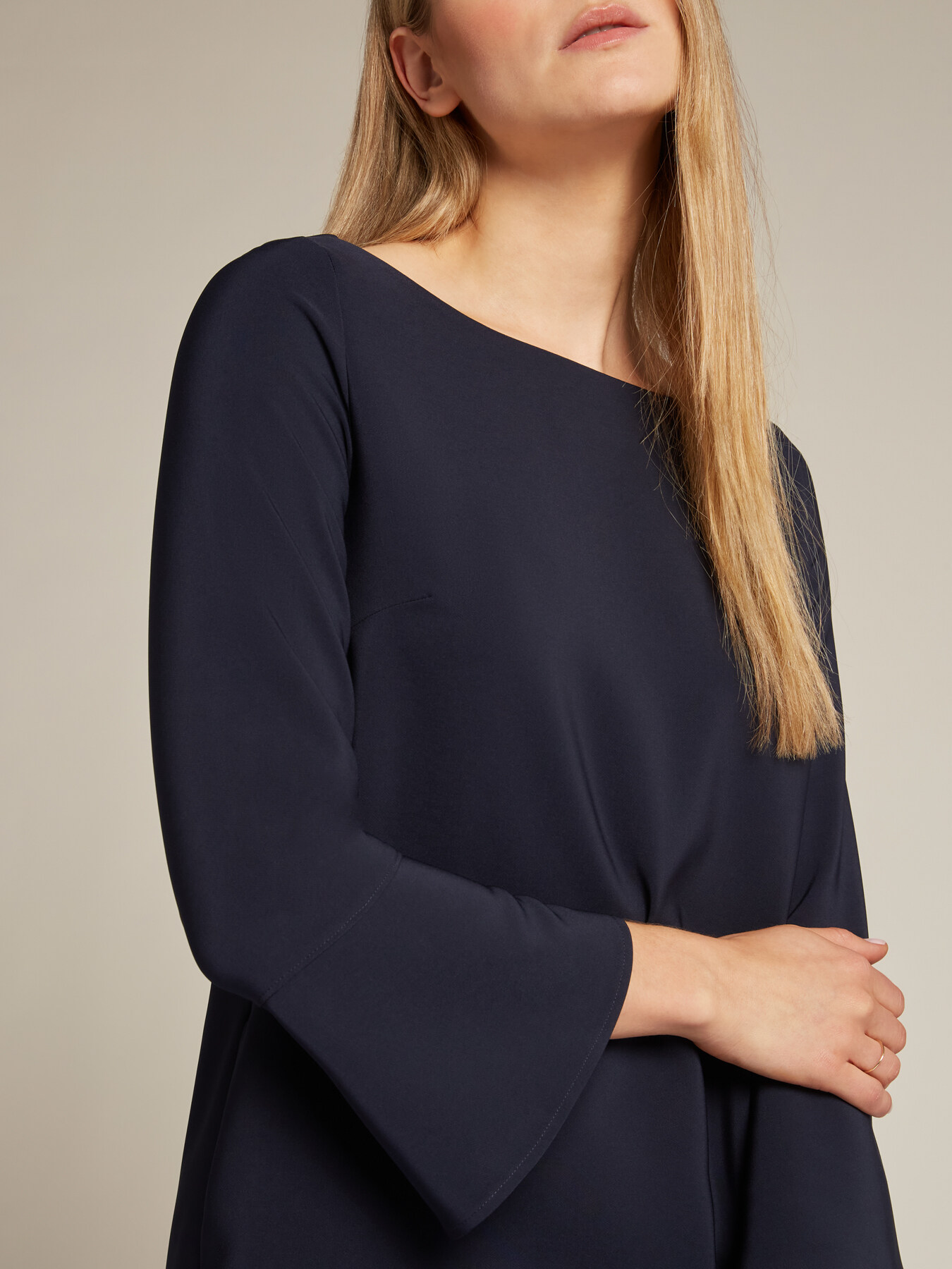 Kleid aus Stretch-Cady image number 3