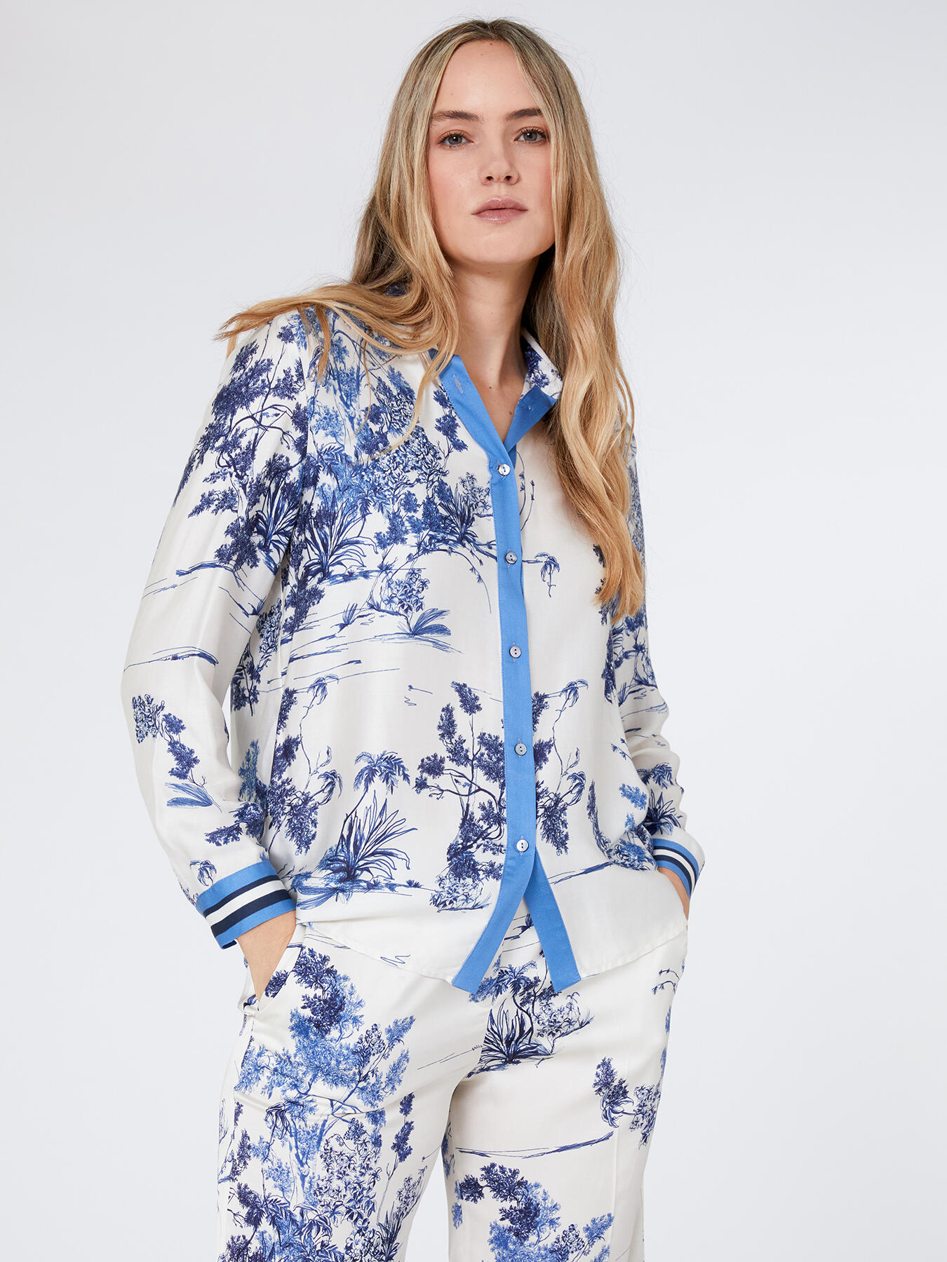 Printed satin shirt image number 0