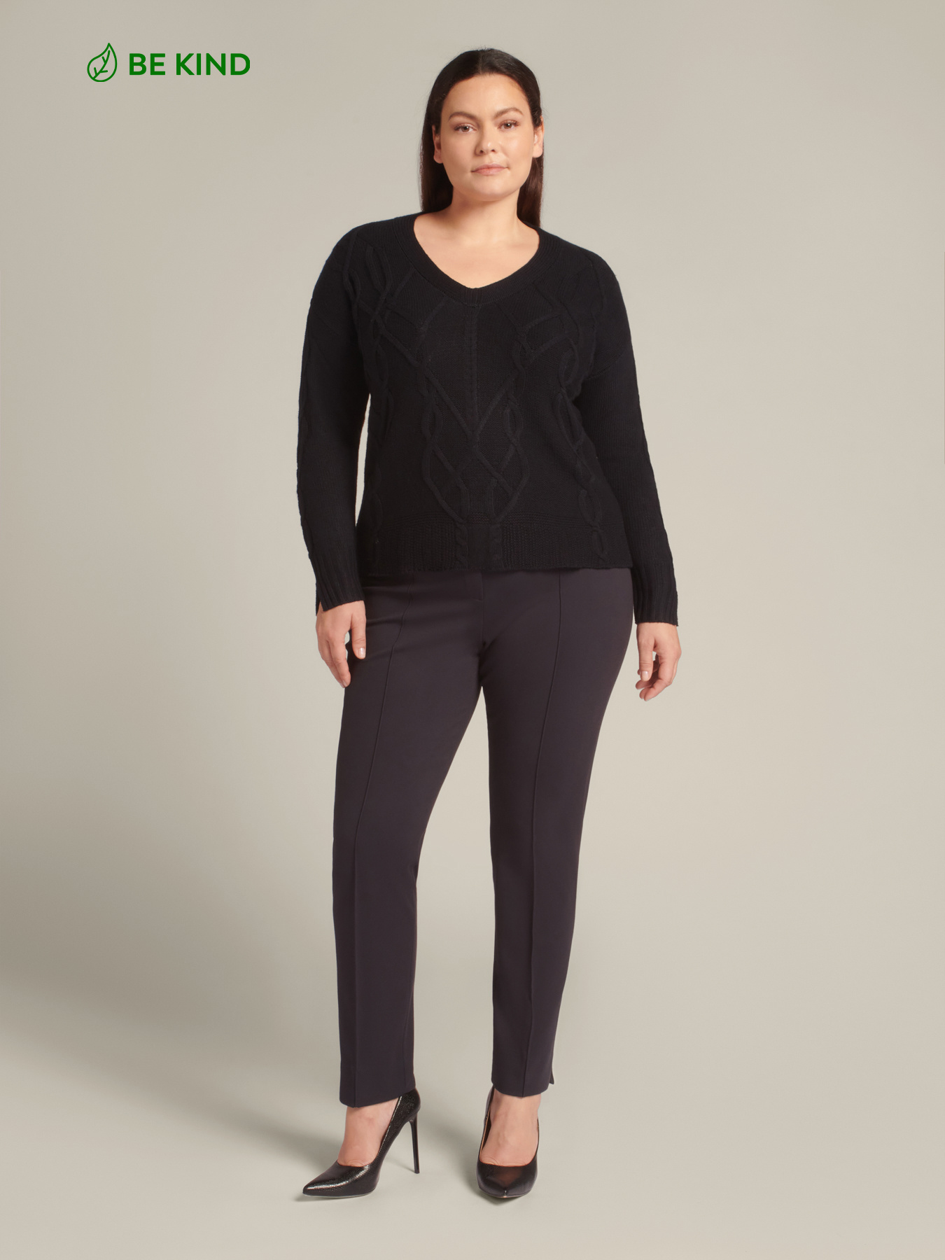 Jersey con cuello de pico, con mezcla de cachemir image number 0