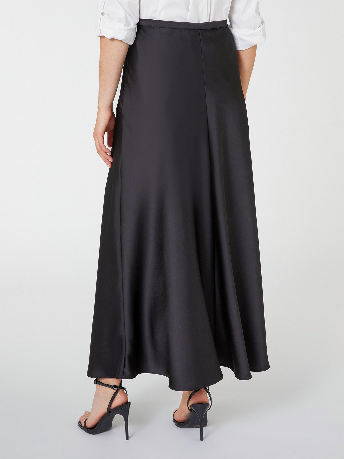 Saia comprida em cetim image number 1