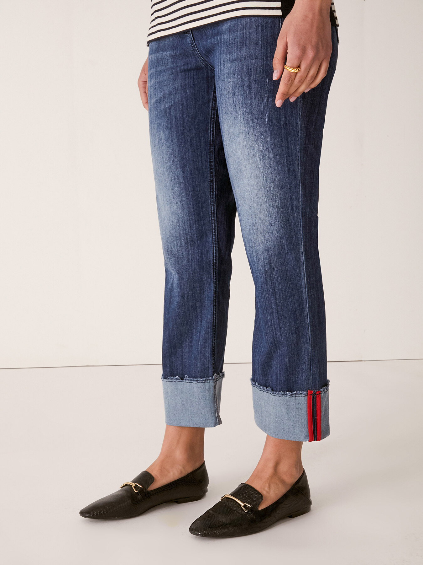 Cropped jeans with turn-up image number 4