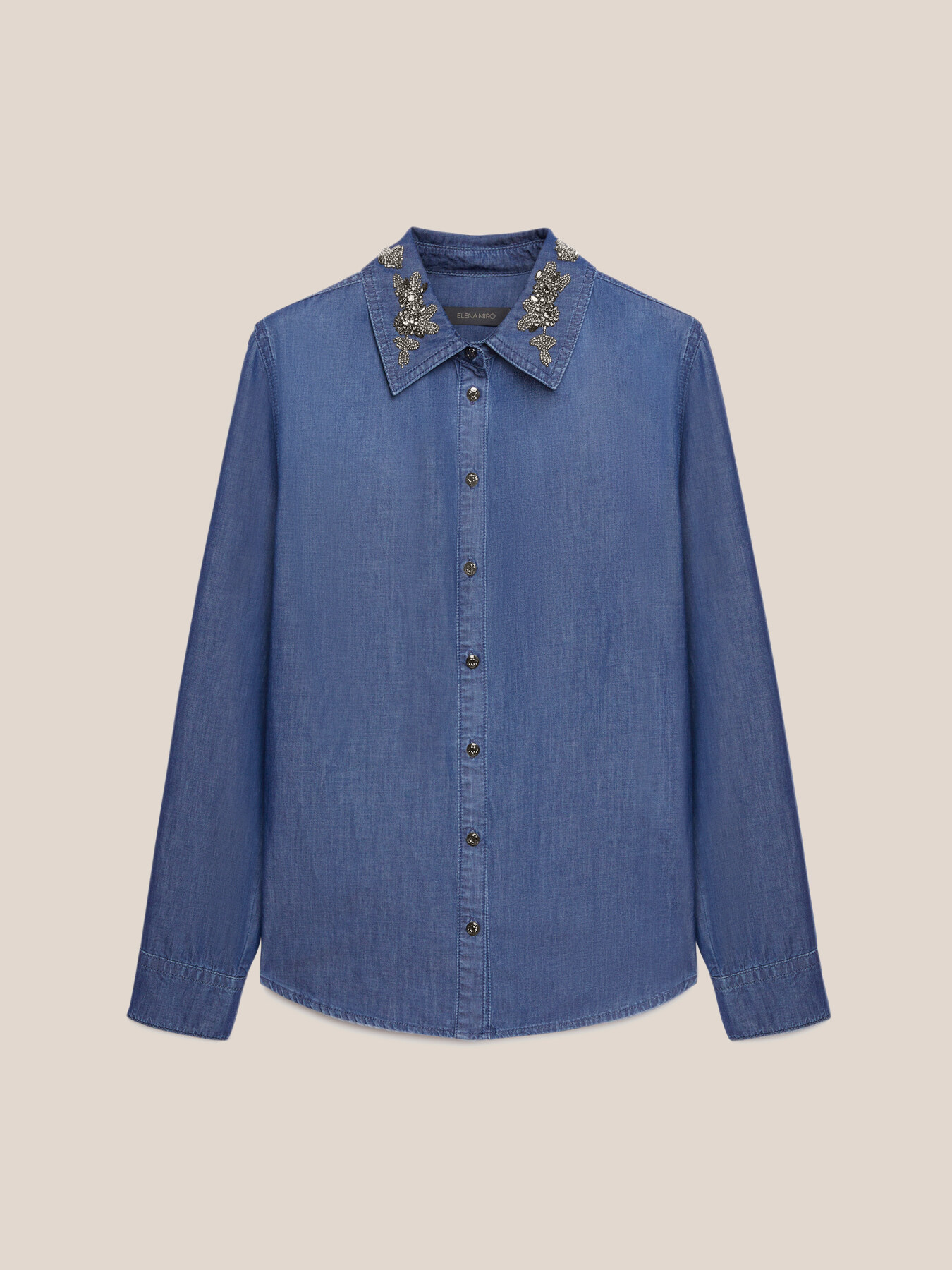 Camicia in denim con ricamo a mano sul colletto image number 4
