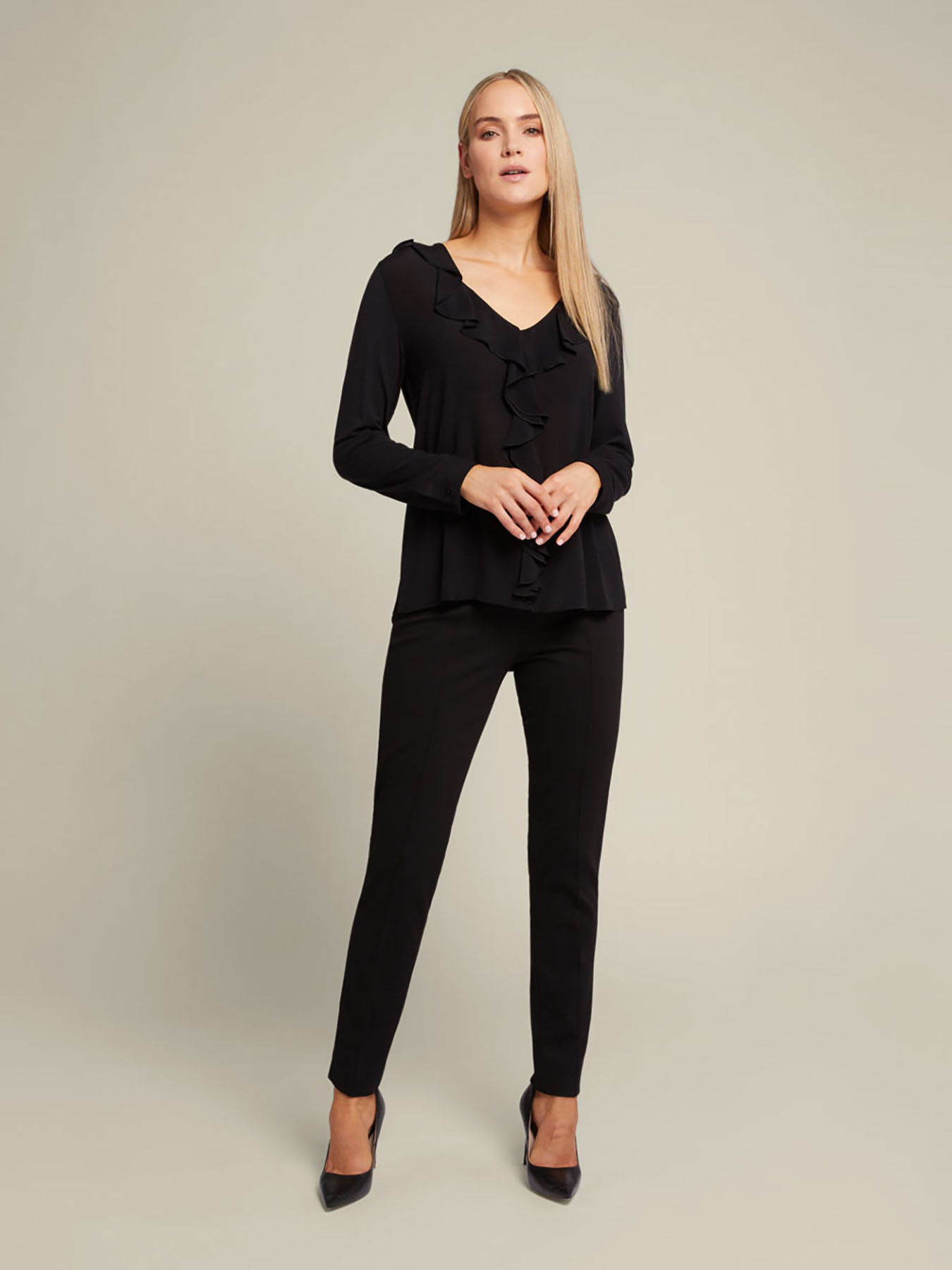 Pantalones slim el&aacute;sticos image number 0