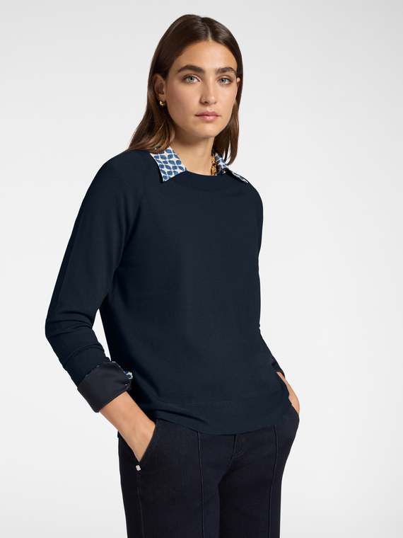 Basic sweater with boat neck