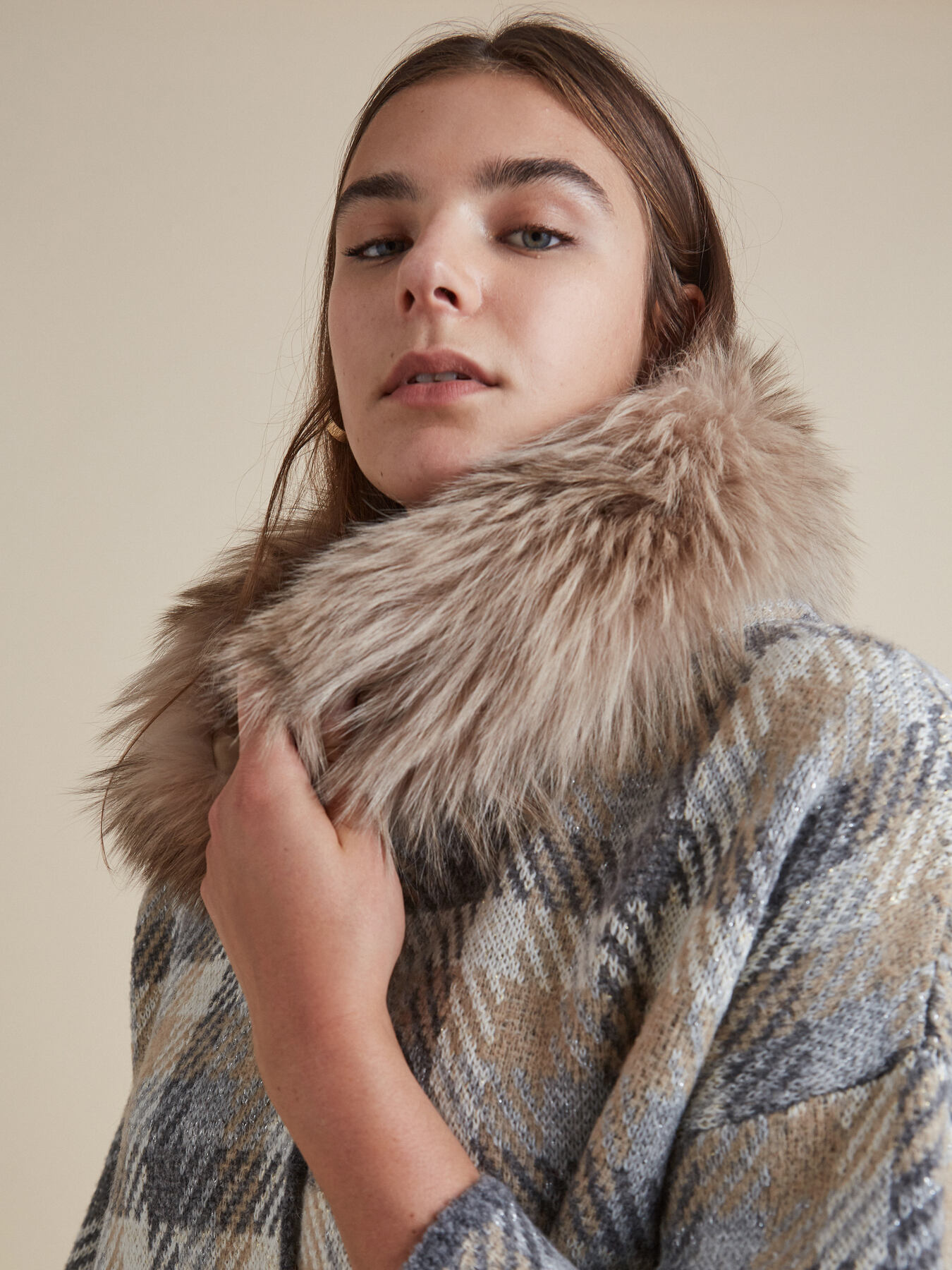 Capa con fantas&iacute;a de cuadros image number 3