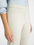 Pantalones slim fit de punto milano image number 3