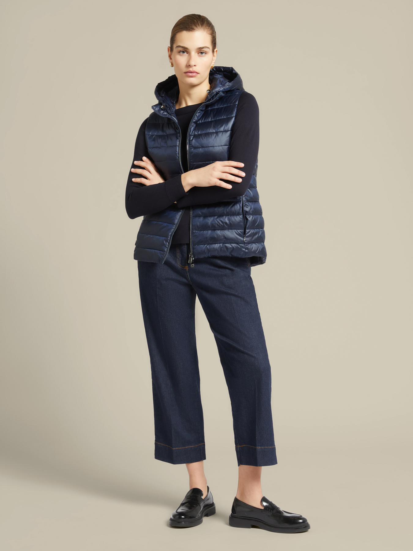 Quilted recycled nylon vest image number 3