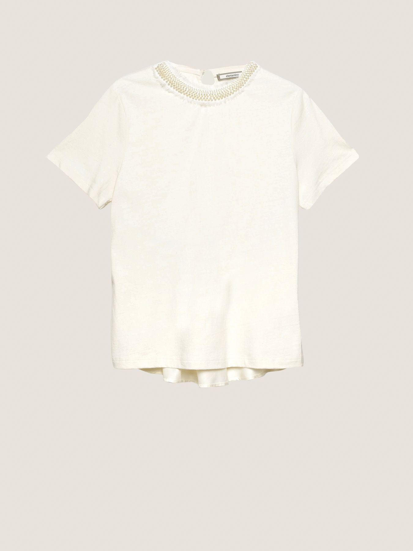 CAMISETA CON ESCOTE JOYA image number 3