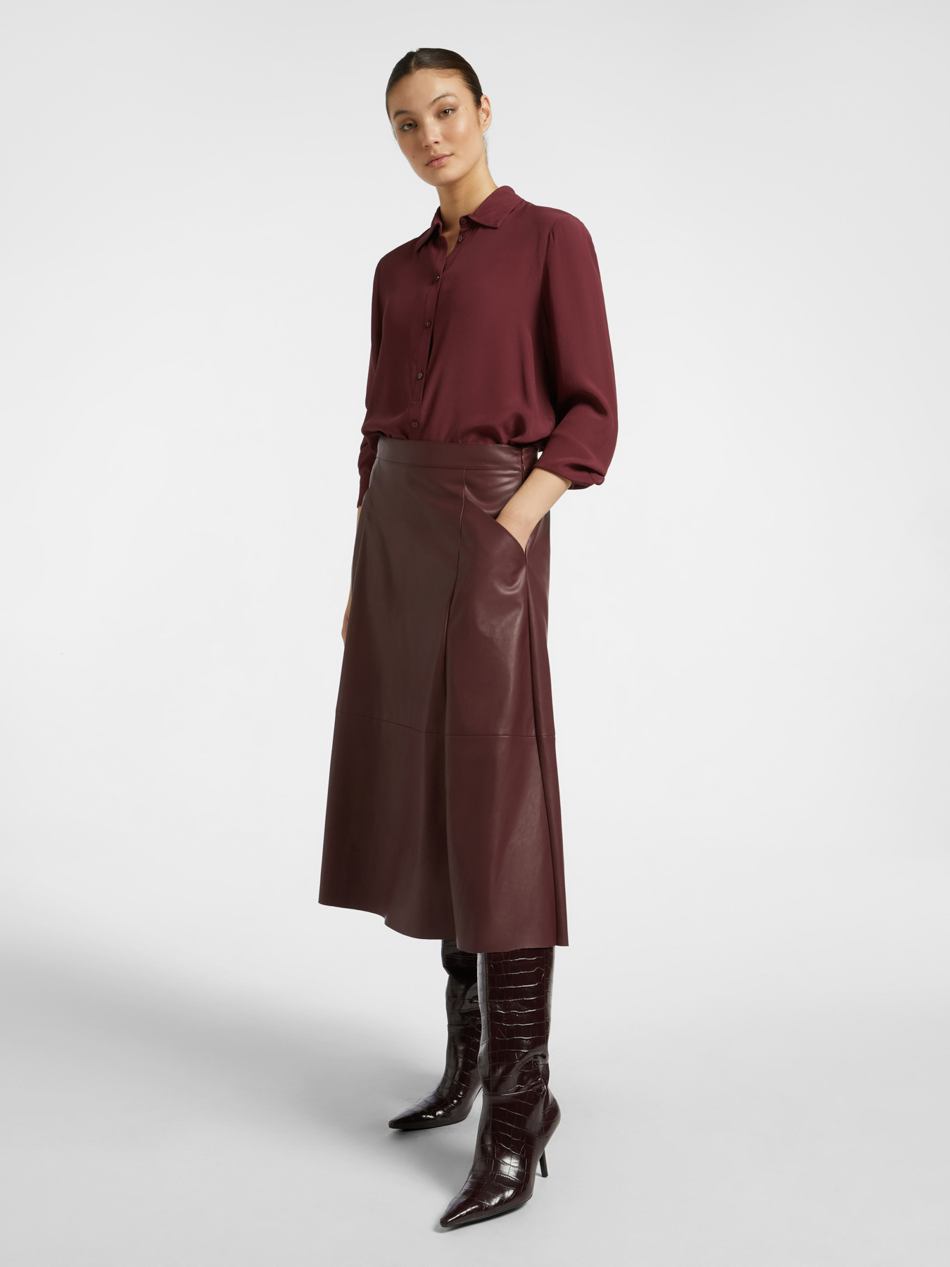 Flared skirt with cuts image number 0