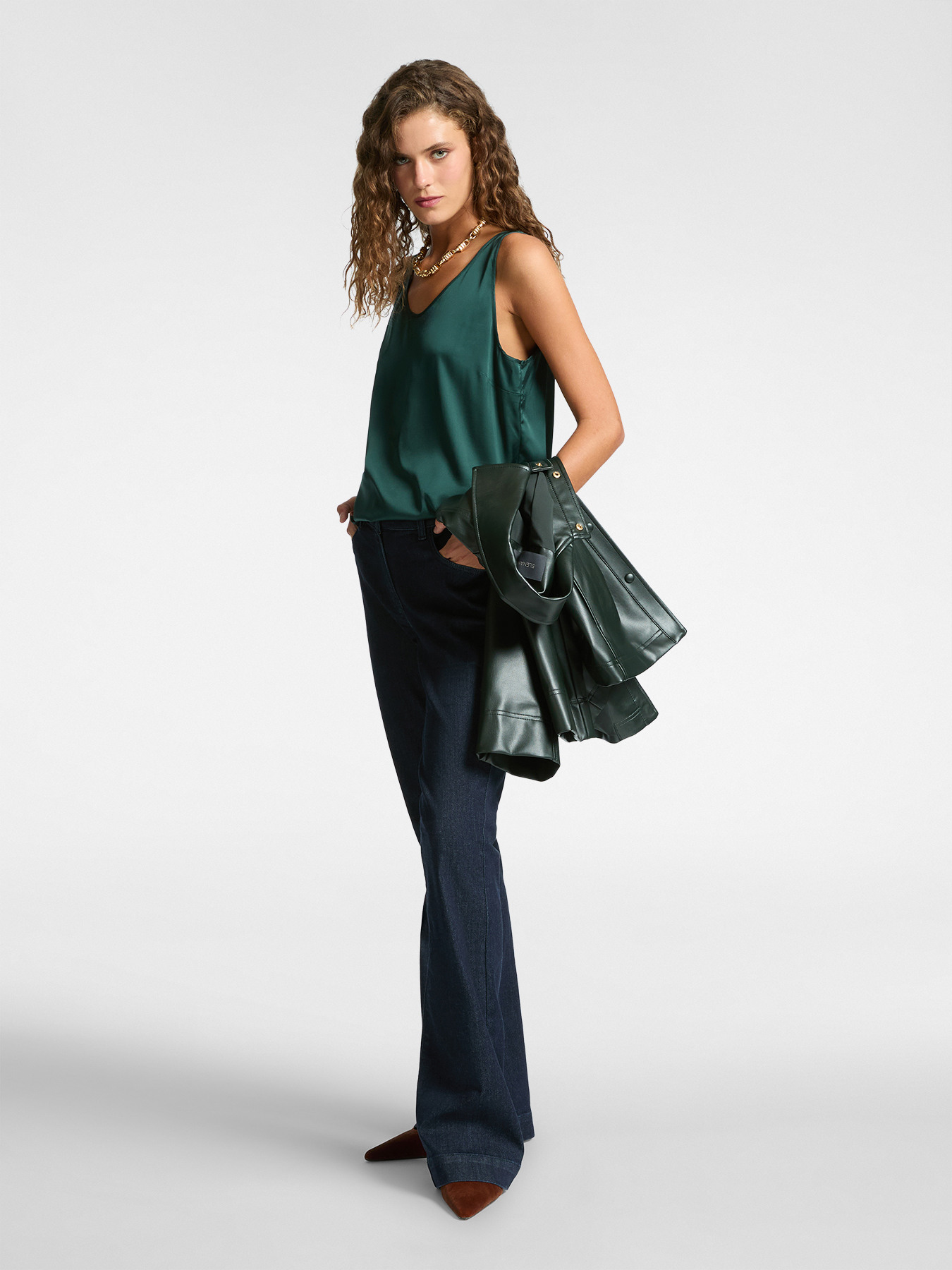 Satin top image number 2