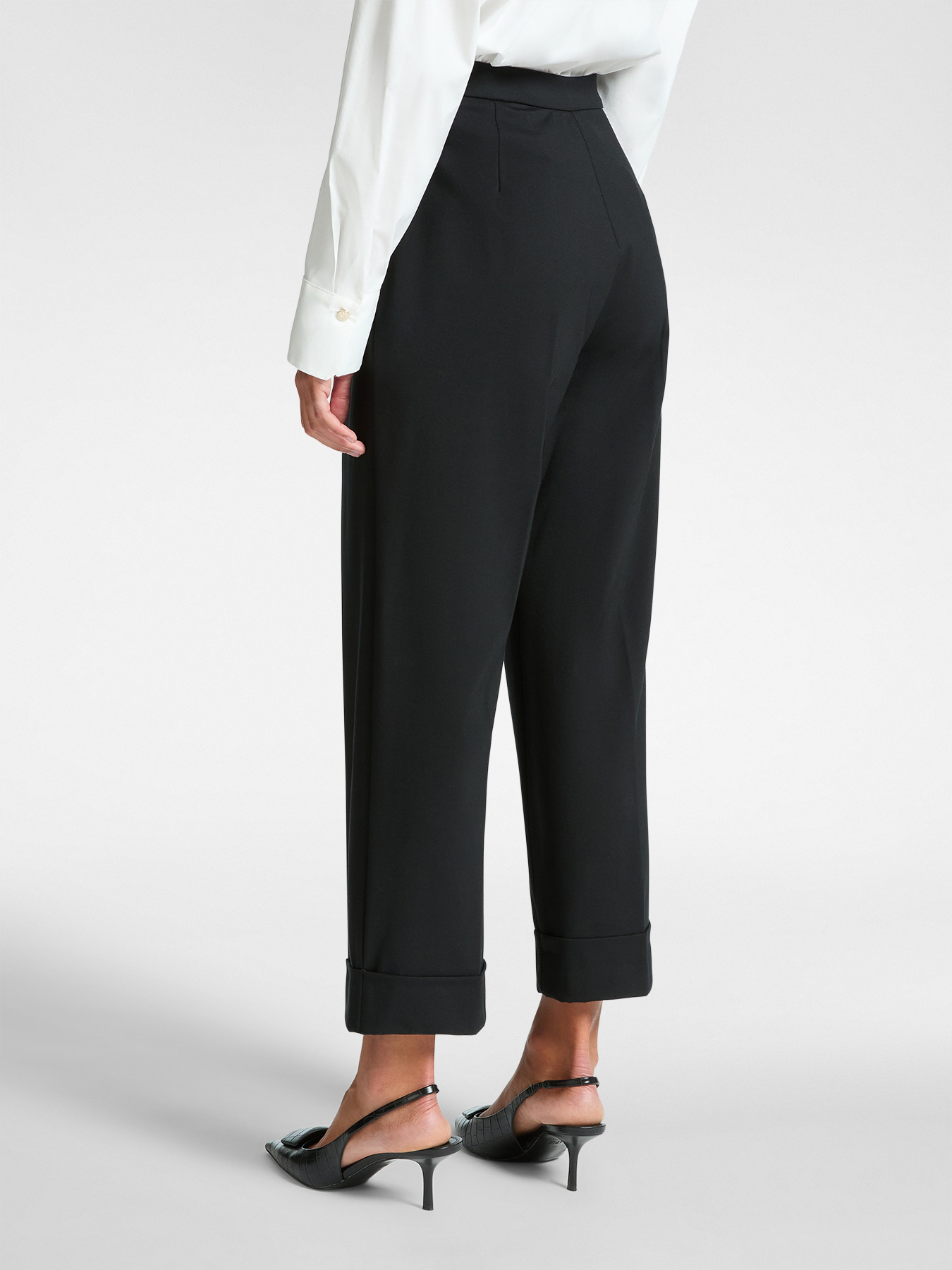 Pantalon large avec revers image number 1