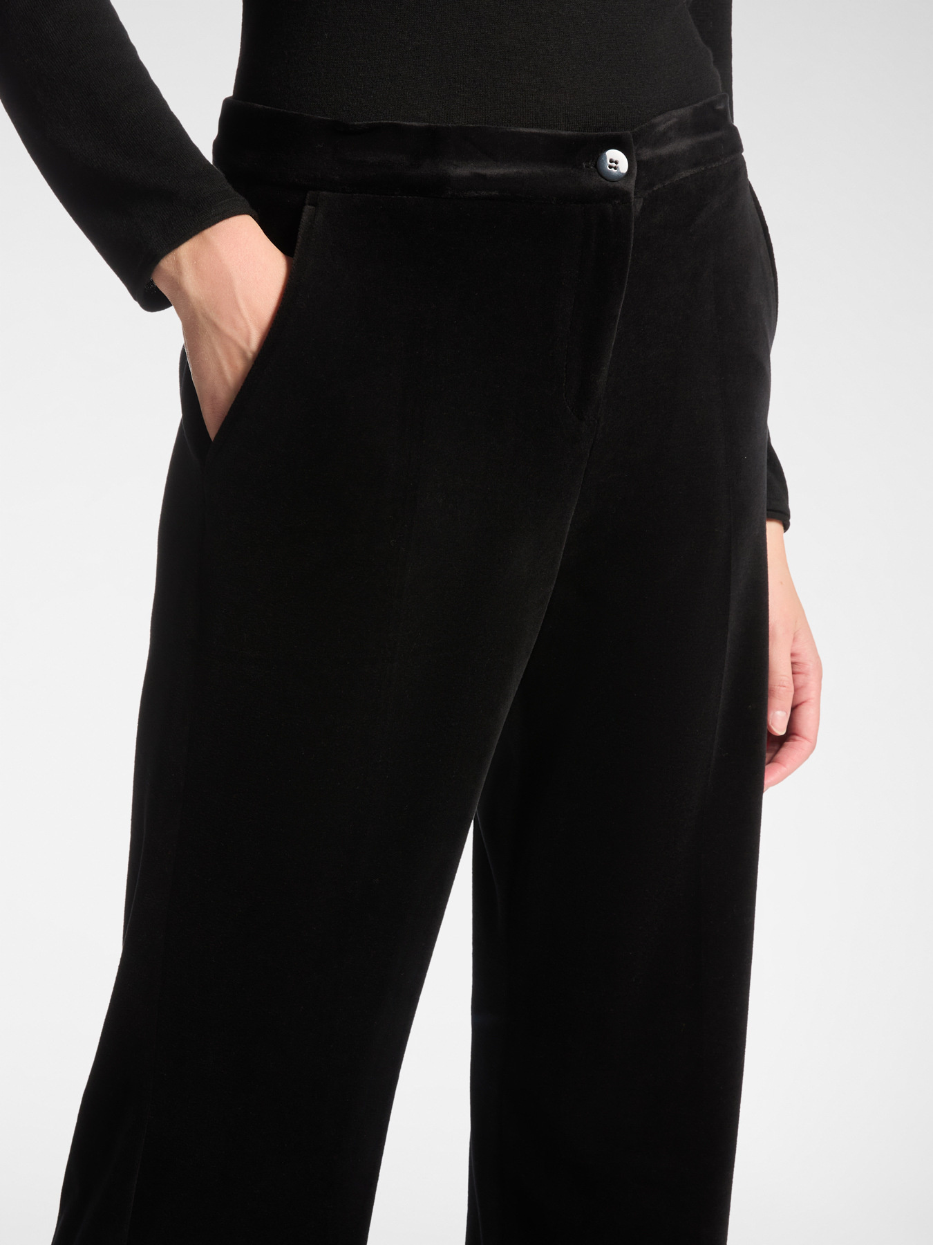 Herren-Hose aus Samt image number 3