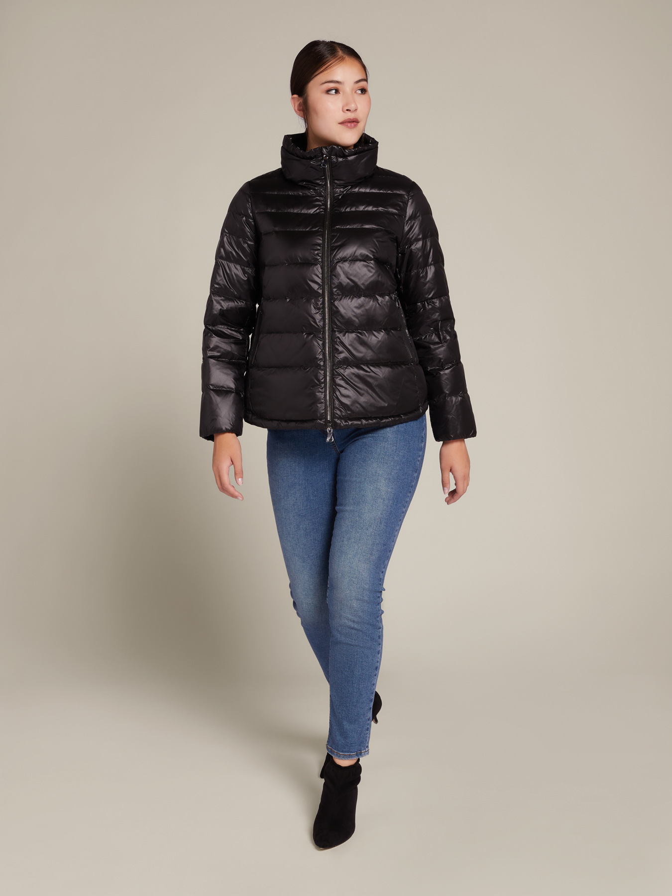 Short down jacket image number 2