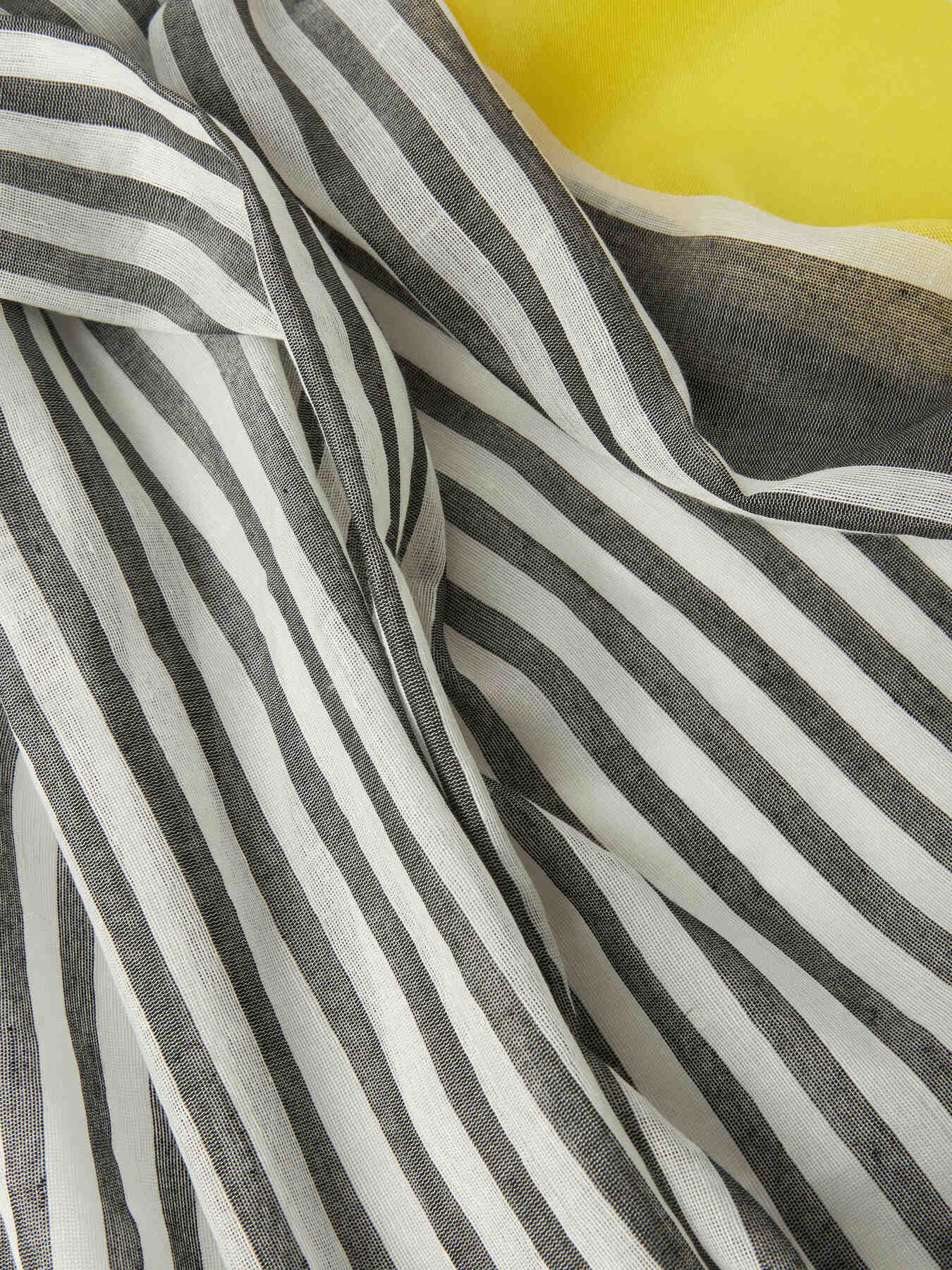 Striped scarf image number 1