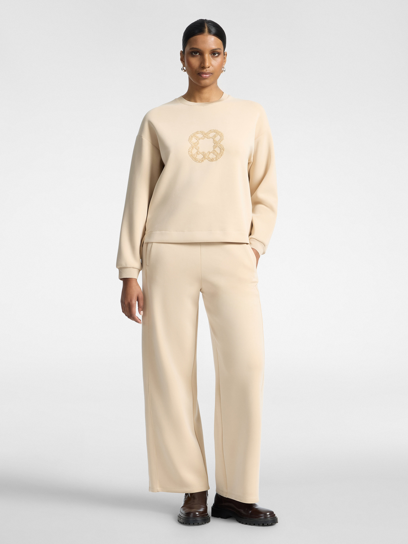 Sweat-shirt avec broderie Monogram image number 2