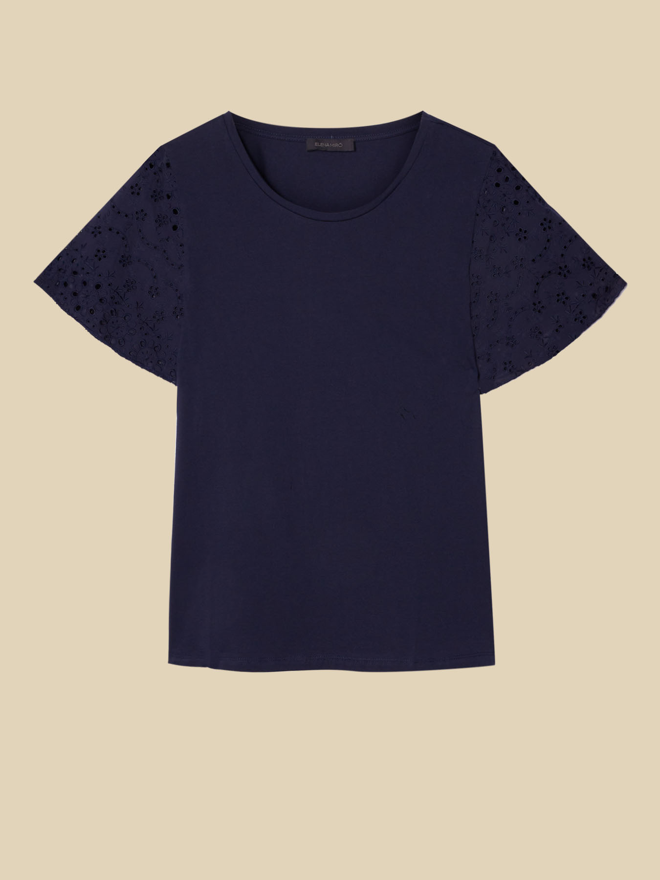 T-shirt with Broderie Anglaise sleeves image number 4