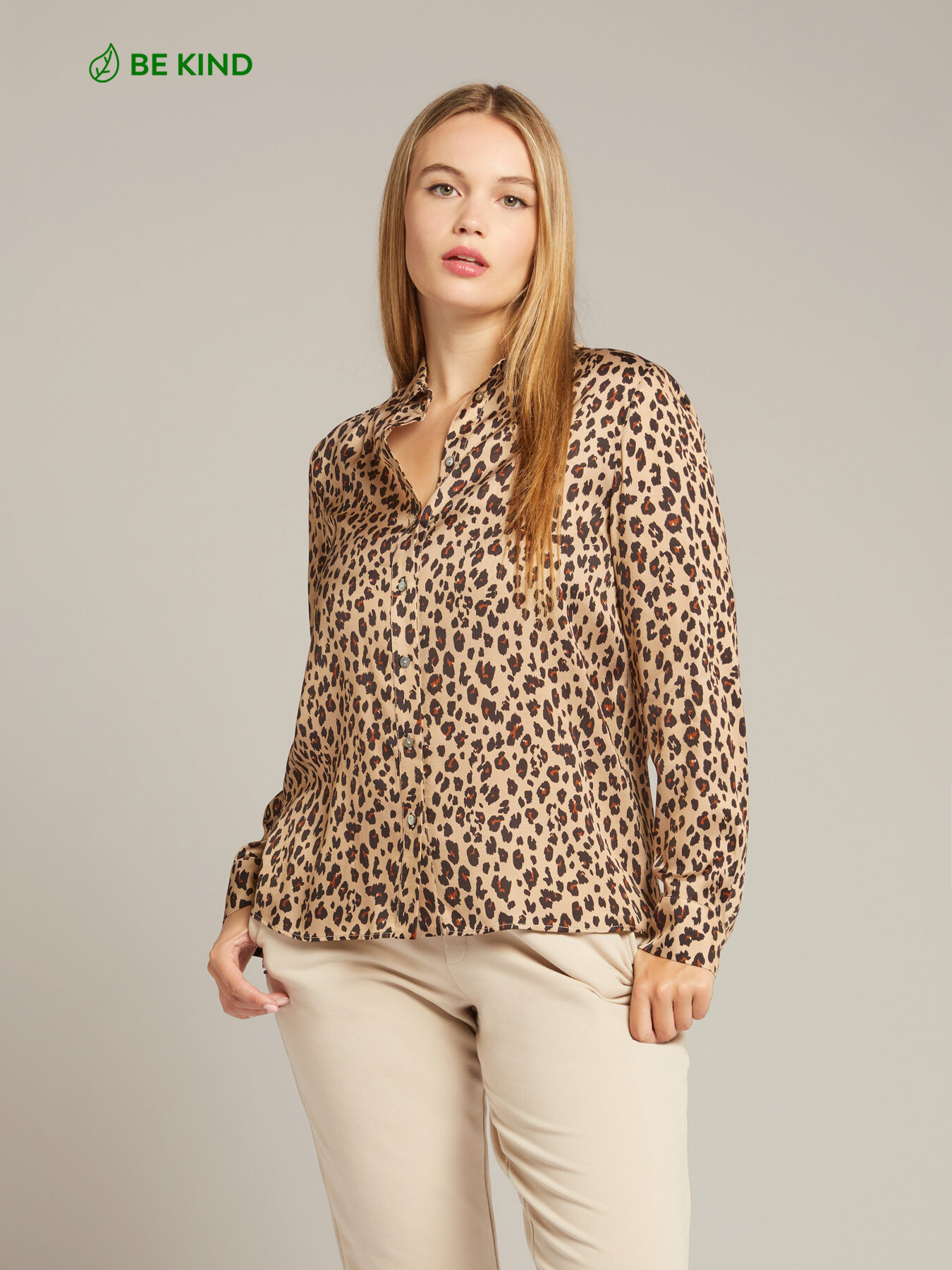 Camicia in raso stampato image number 1