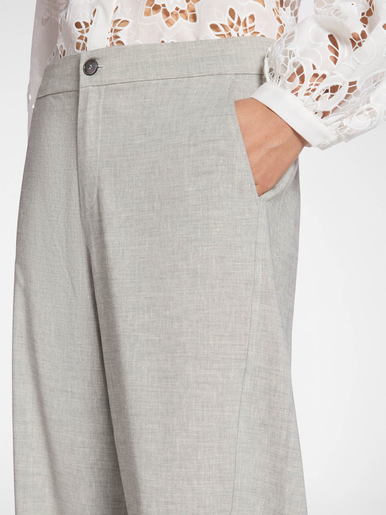 Pantalones chinos de mezcla de lino image number 3