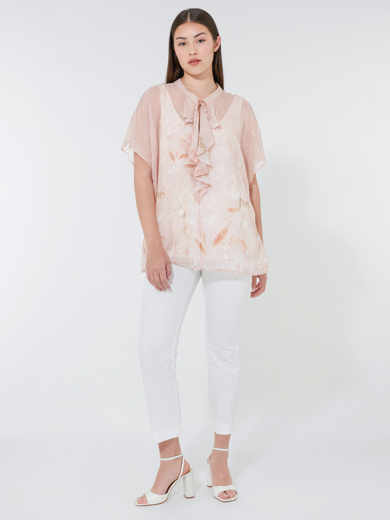 Blusa em viscose com estampa aplicada image number 1