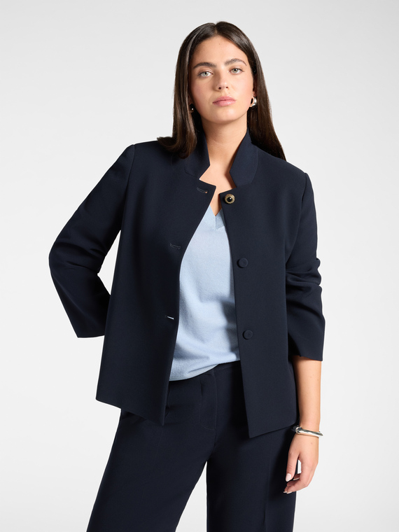 Jacke aus Cr&ecirc;pe mit Schmuckknopf