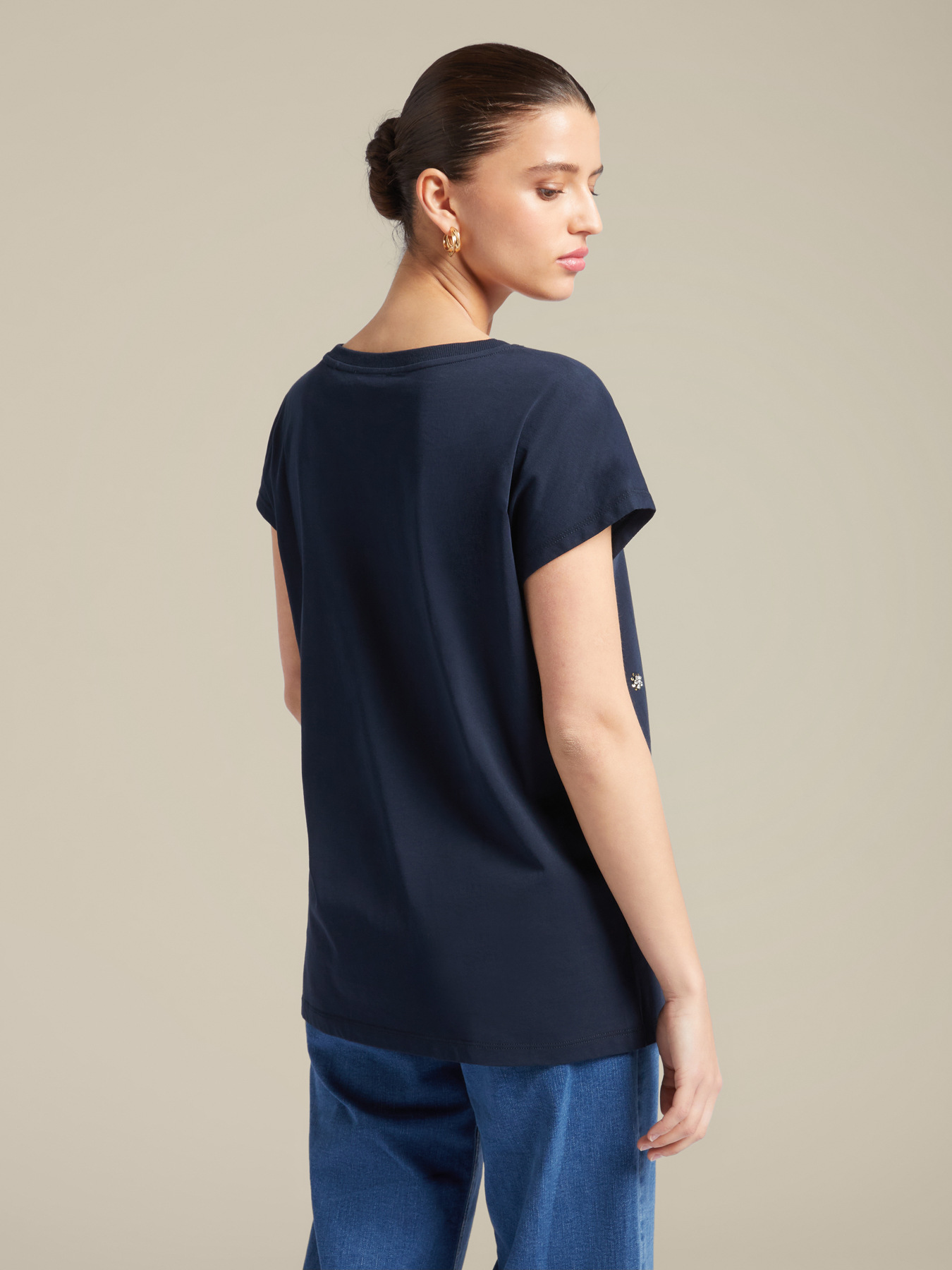 T-Shirt mit Stickerei image number 1