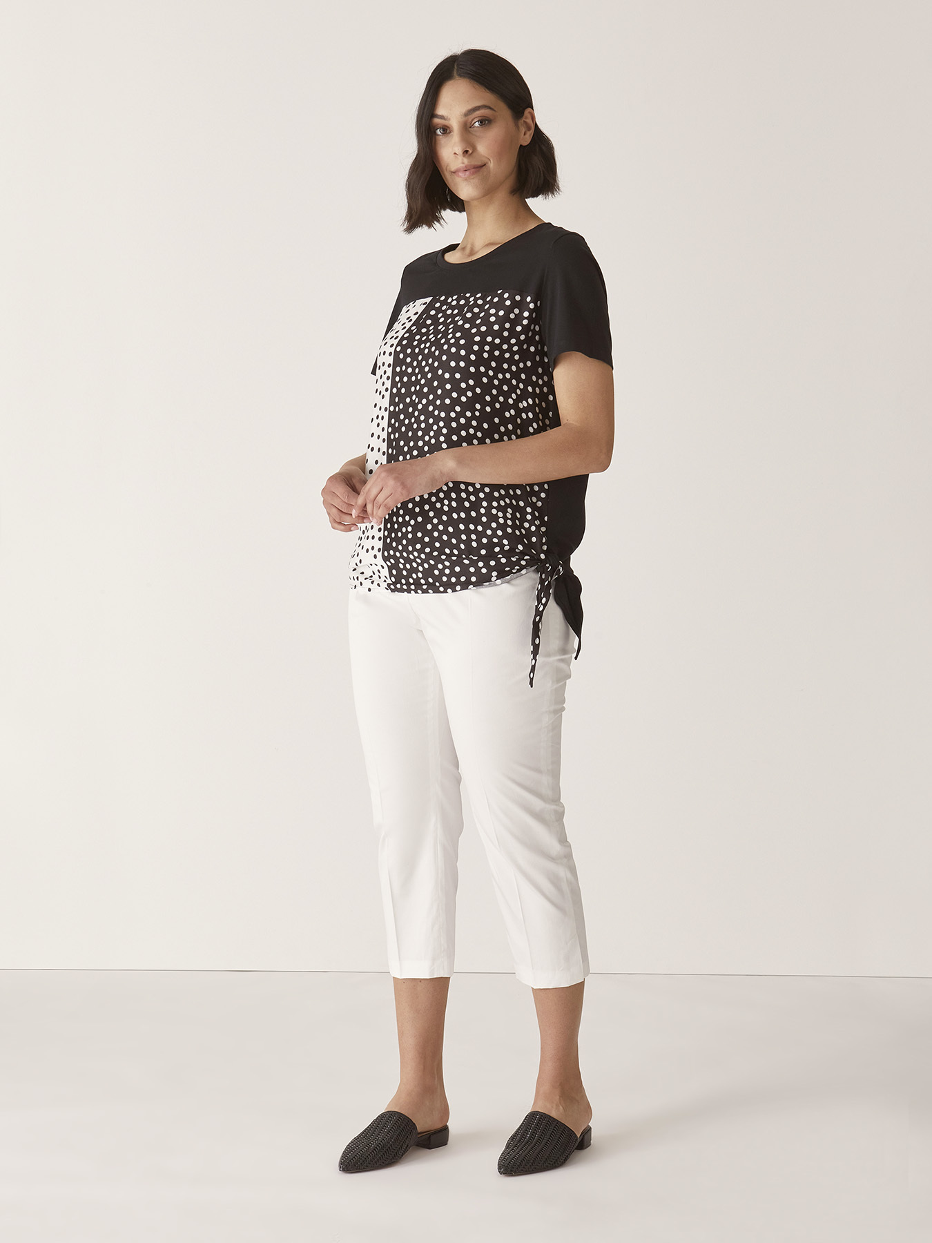 Cal&ccedil;a Capri em cetim image number 0