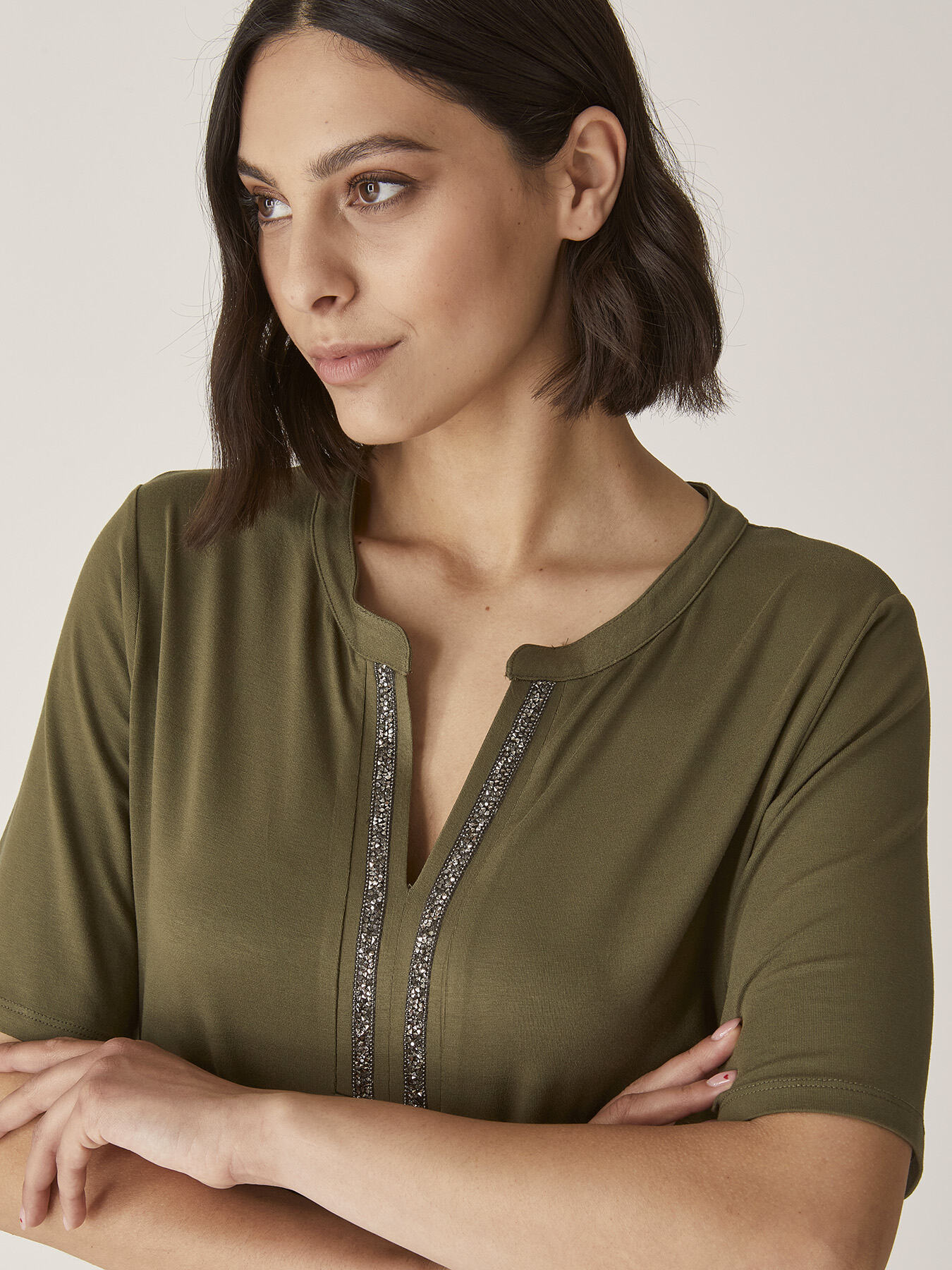 T-shirt with crystal trims image number 2