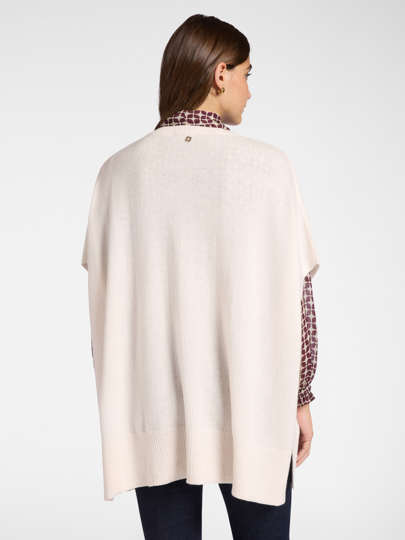 Cashmere cape image number 1