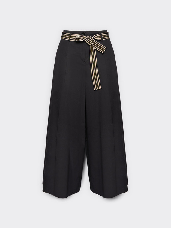 Cropped Popeline-Hose mit hoher Taille und G&uuml;rtel