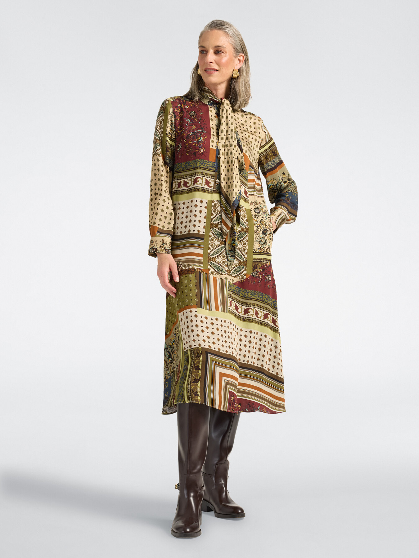 Long printed satin dress image number 2