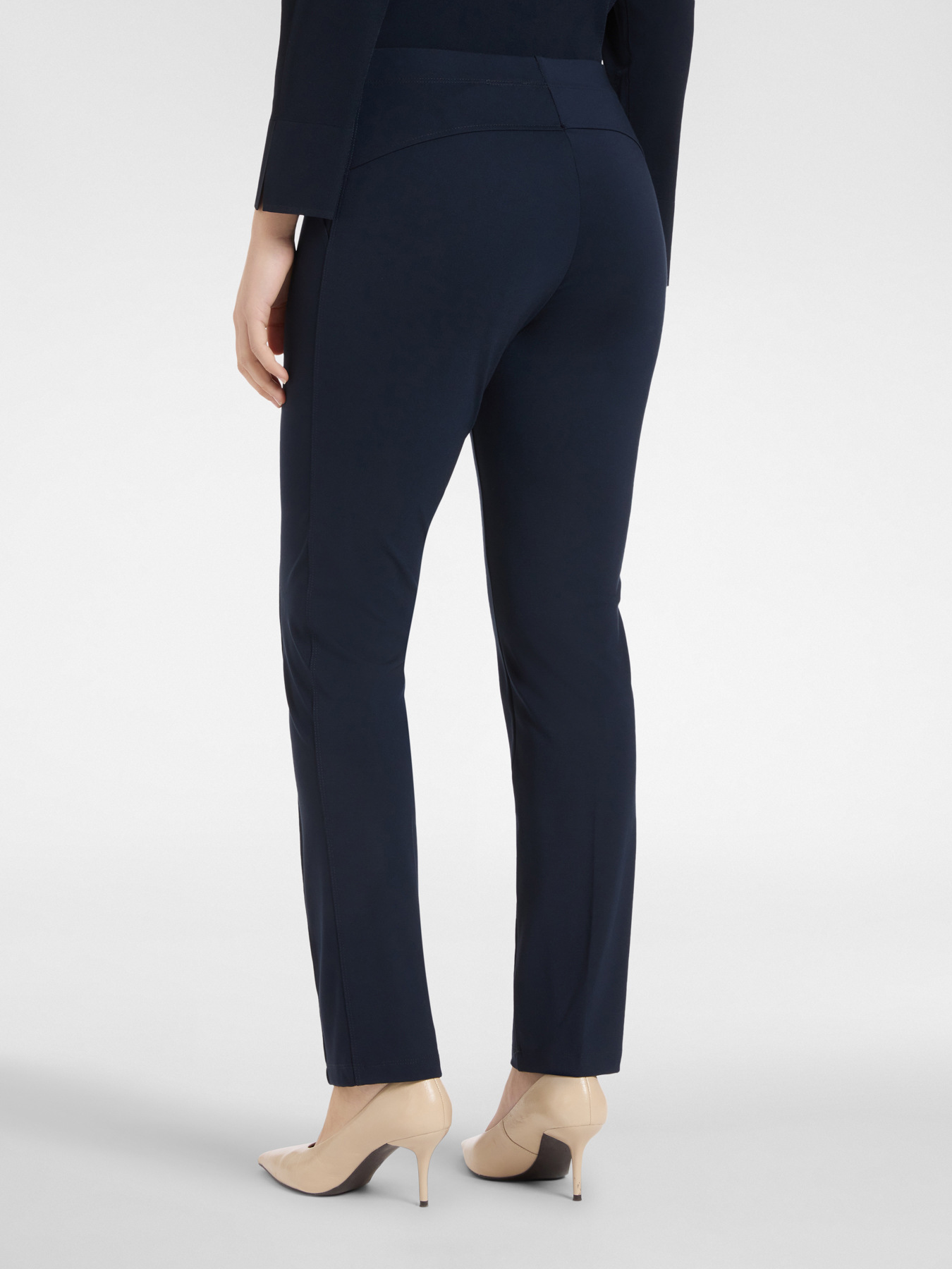 Pantalon slim en point milanais image number 1