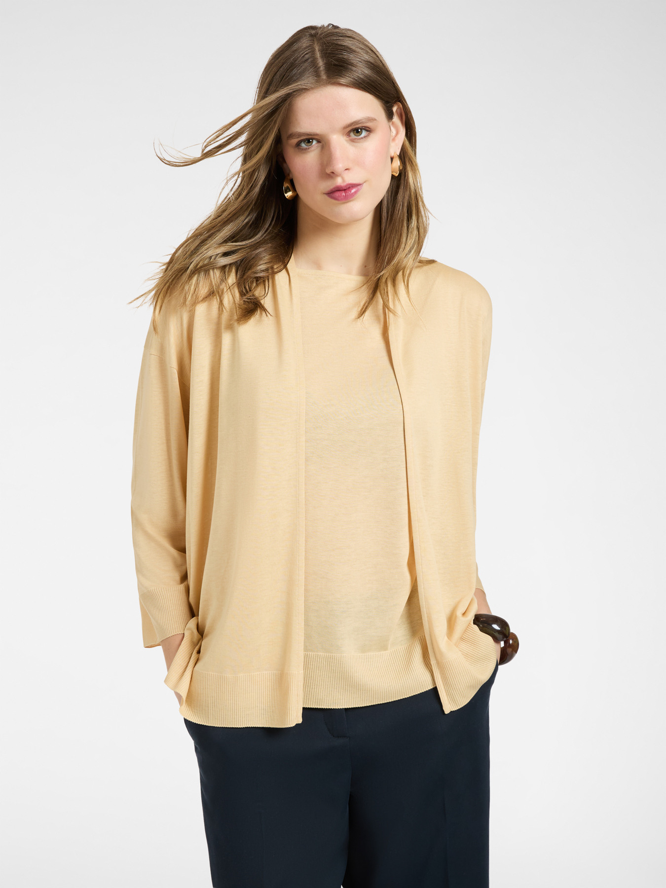 Relaxed-Fit-T-Shirt mit offener Vorderseite image number 3